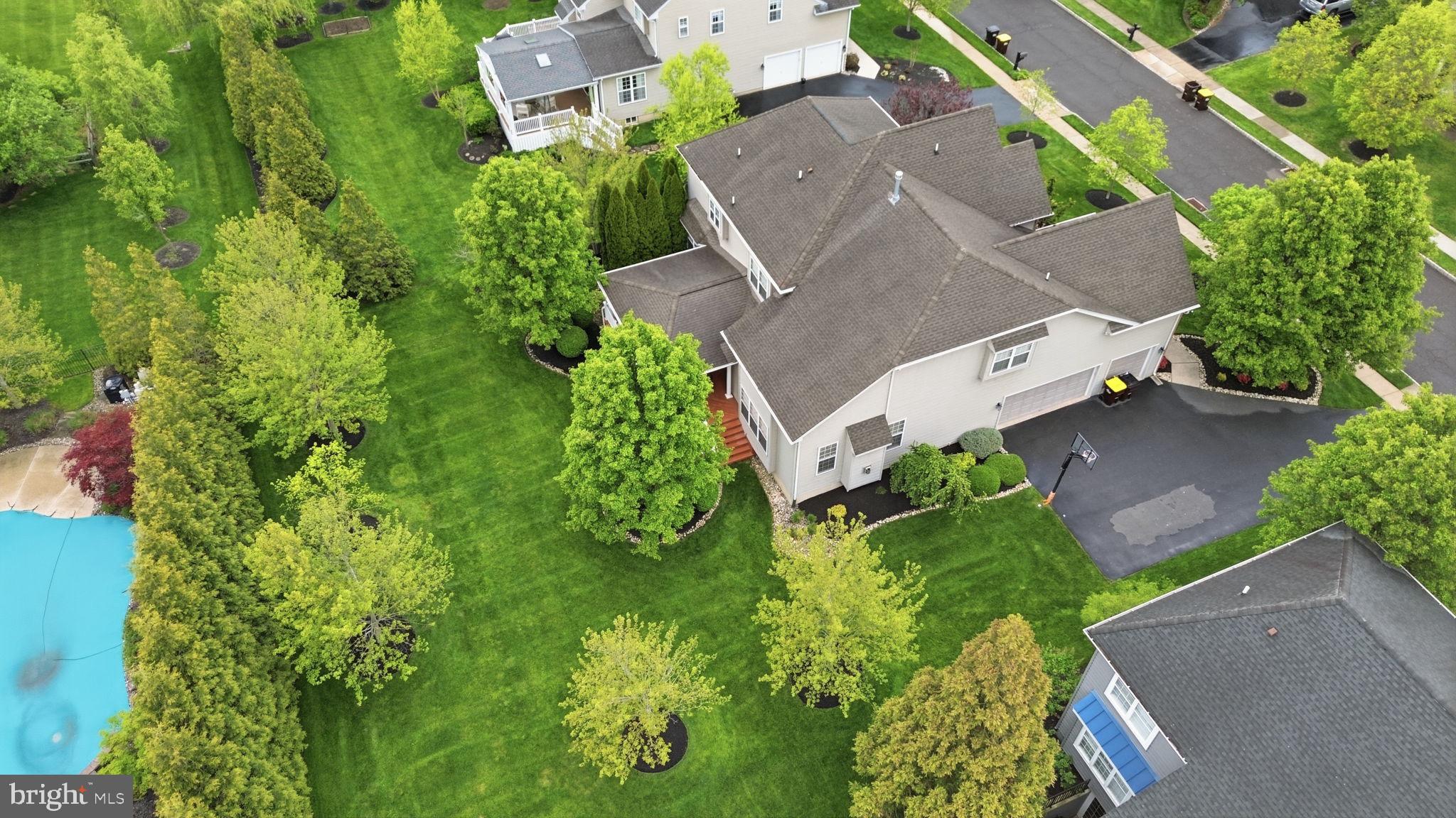 DEVONSHIRE ESTATES - Residential