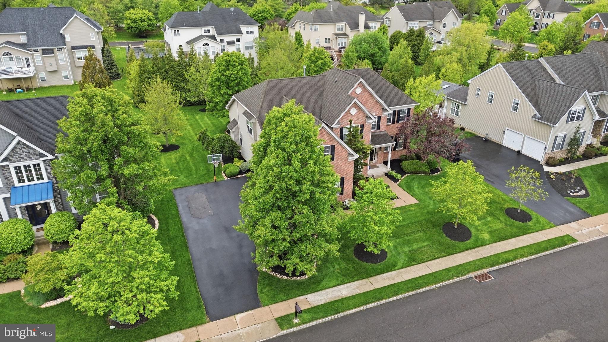 DEVONSHIRE ESTATES - Residential