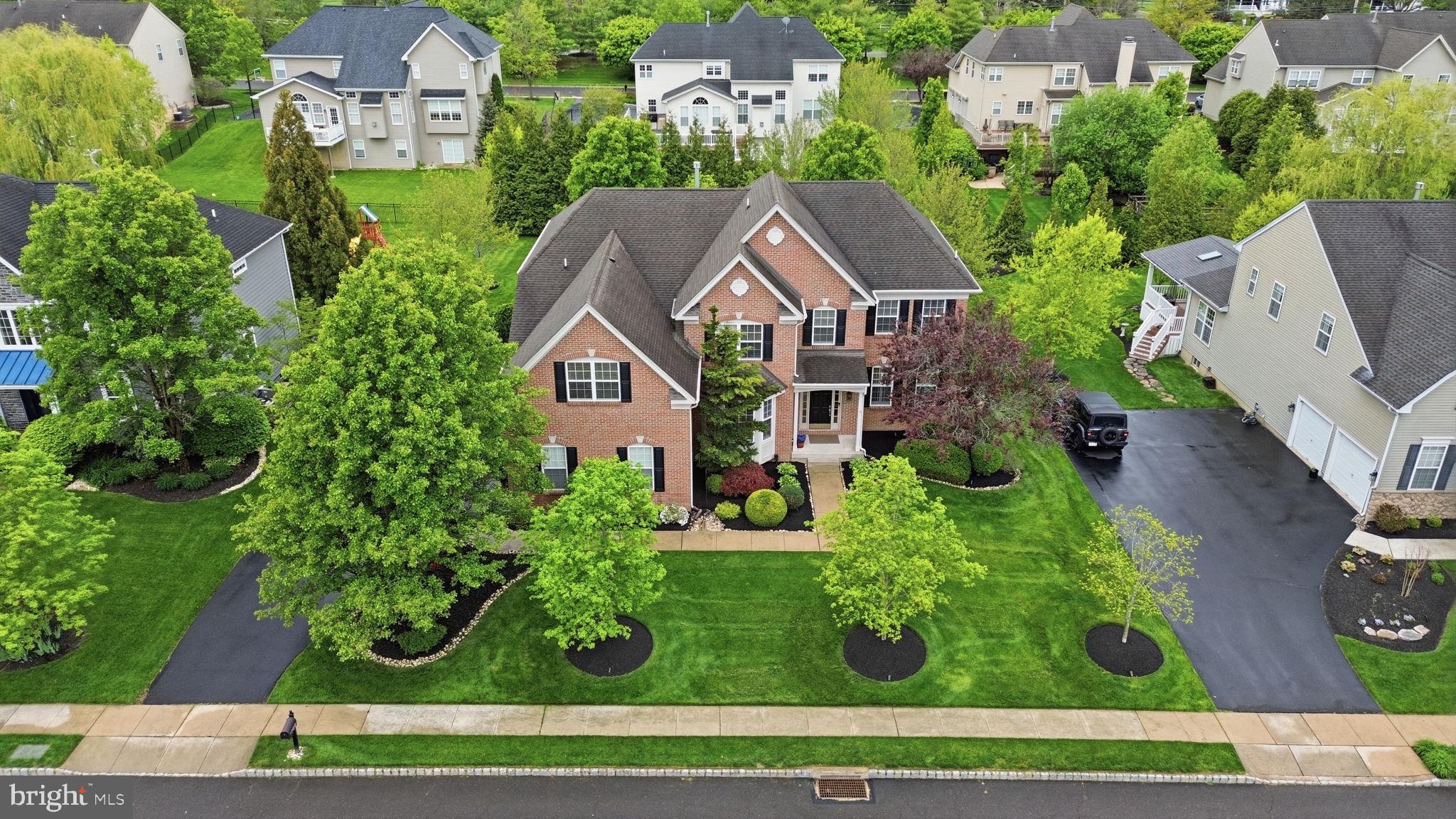 DEVONSHIRE ESTATES - Residential