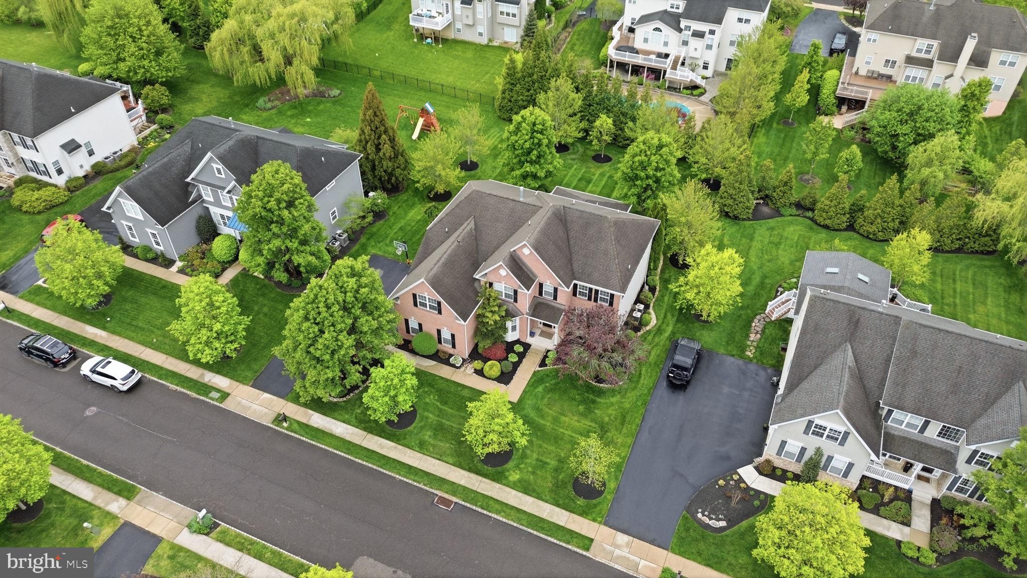 DEVONSHIRE ESTATES - Residential