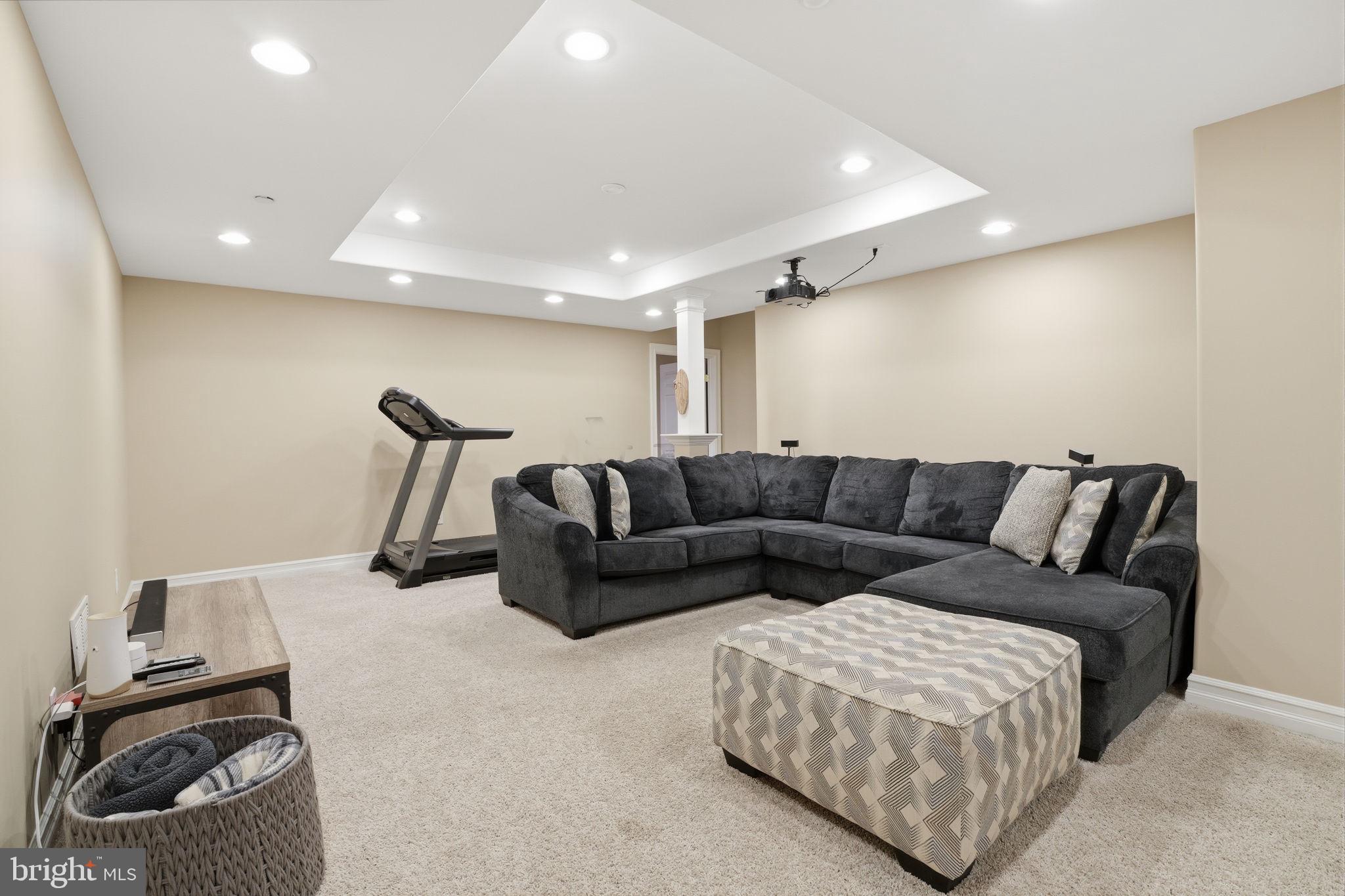 DEVONSHIRE ESTATES - Residential