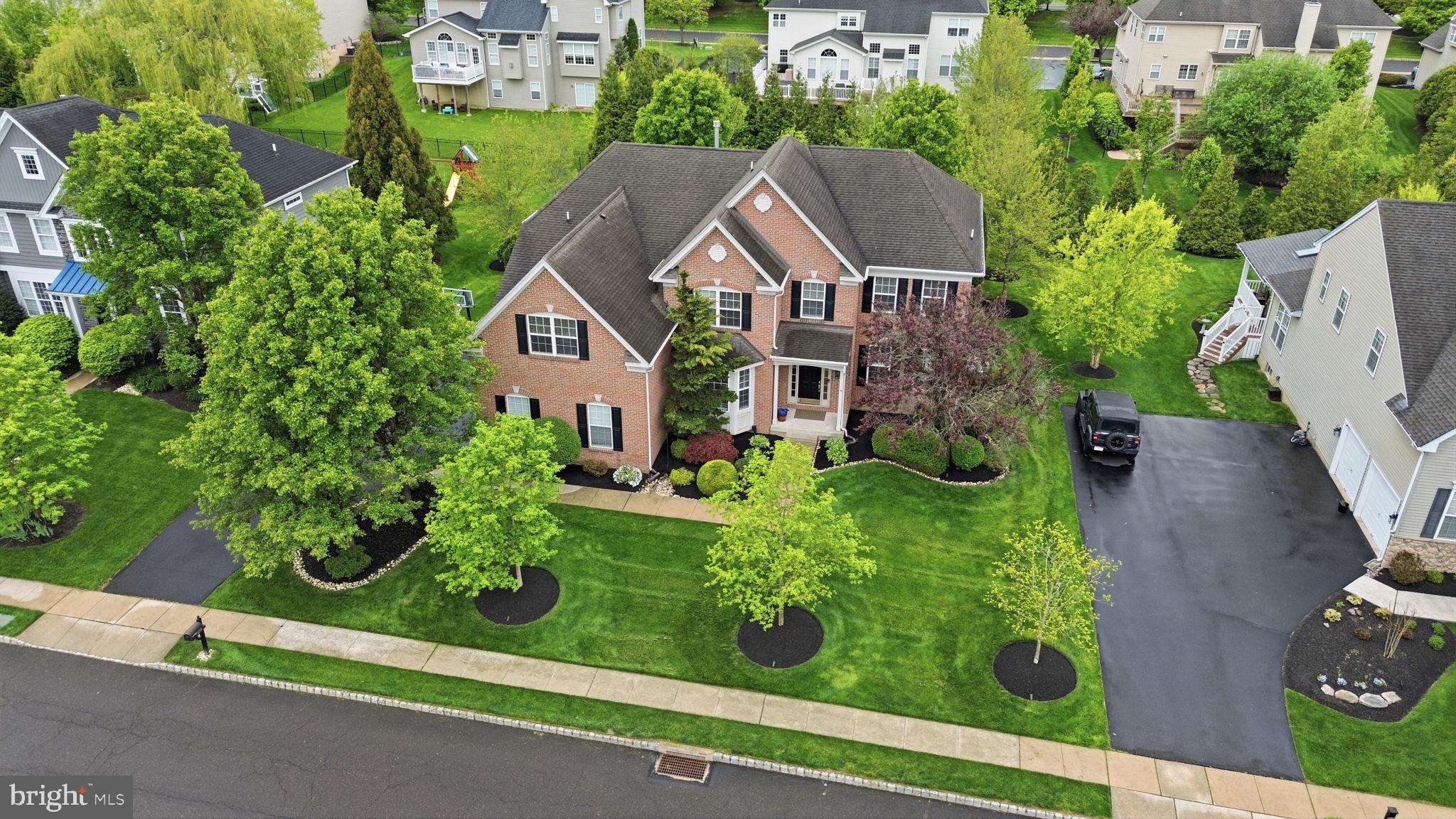DEVONSHIRE ESTATES - Residential