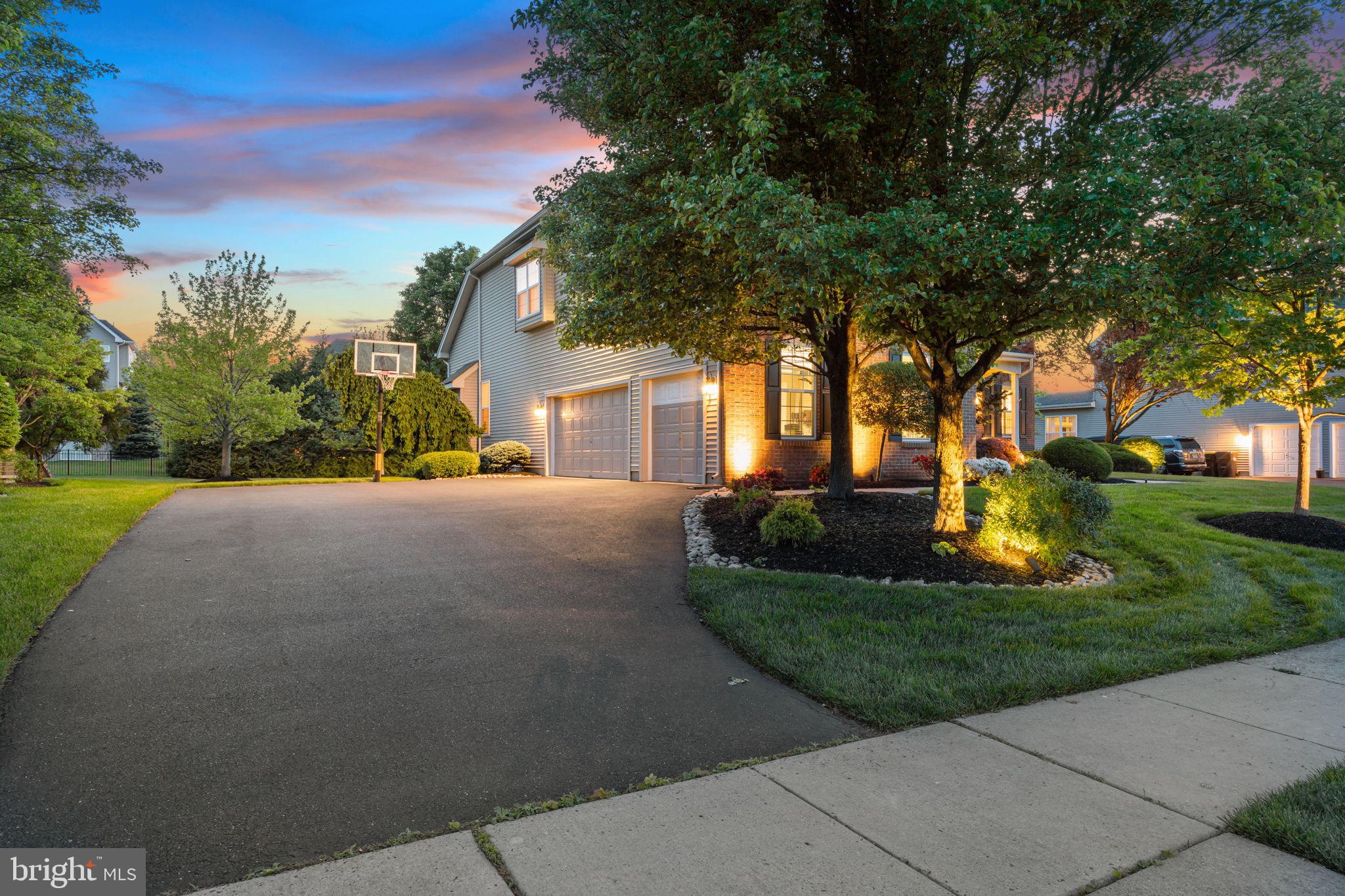 DEVONSHIRE ESTATES - Residential