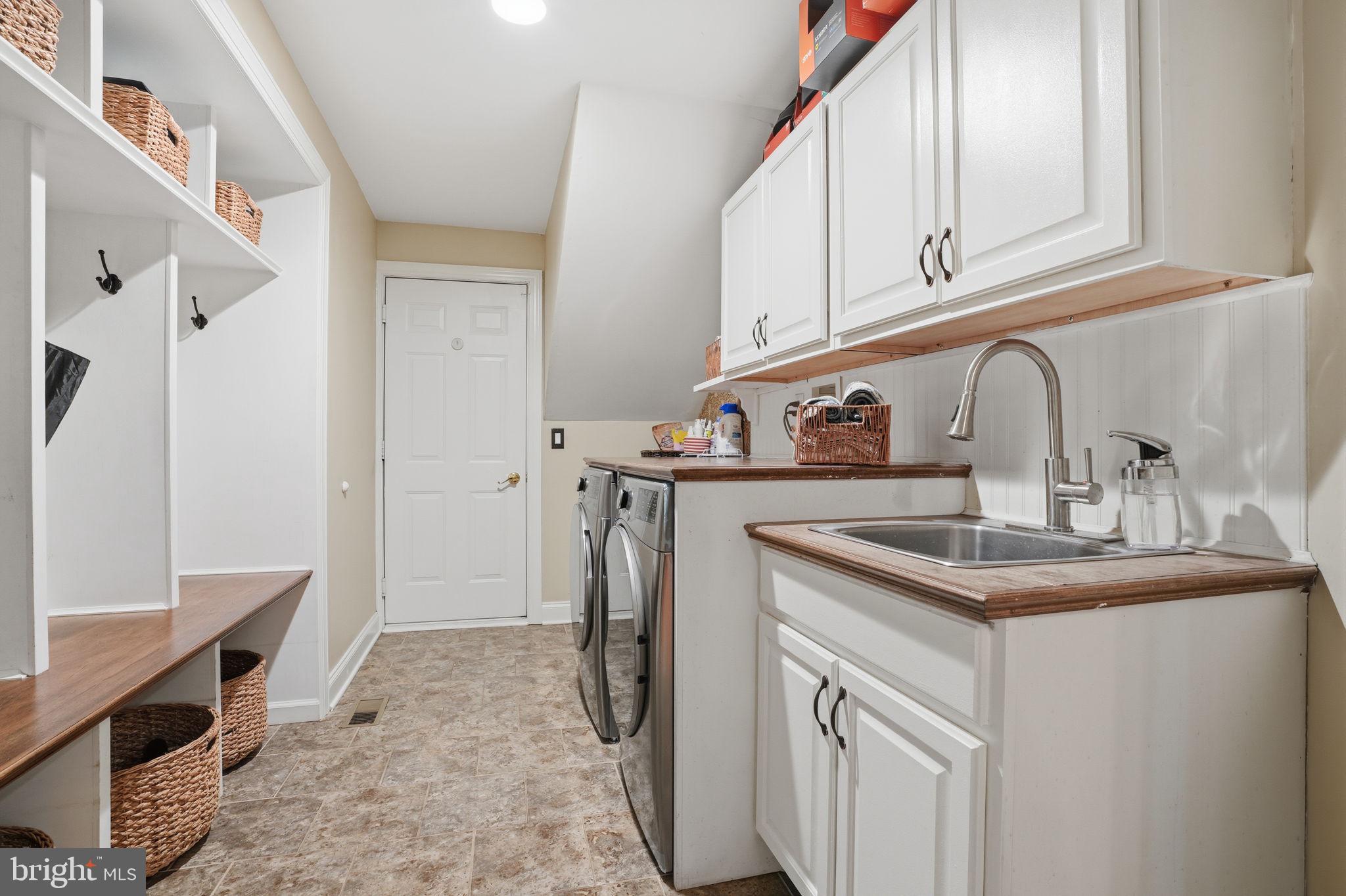 DEVONSHIRE ESTATES - Residential