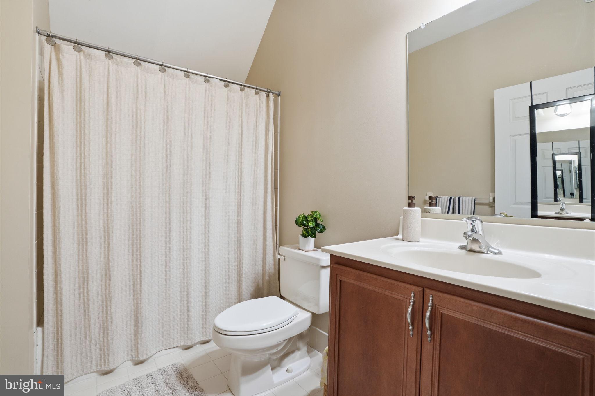 DEVONSHIRE ESTATES - Residential
