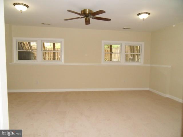 ASHBURN FARM - Residential Lease