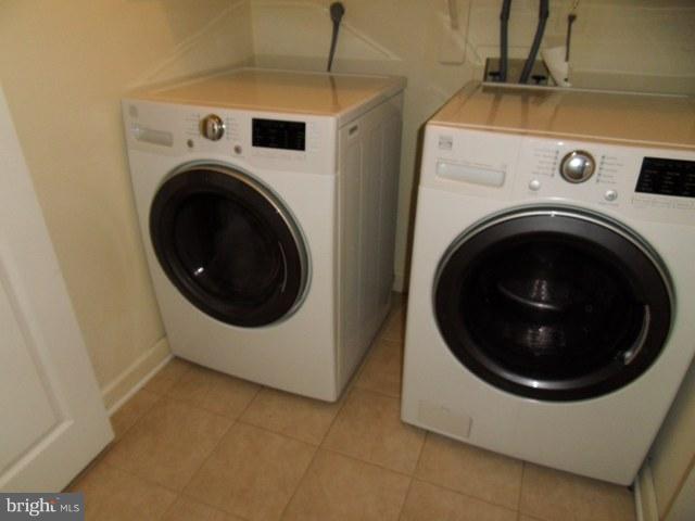 ASHBURN FARM - Residential Lease