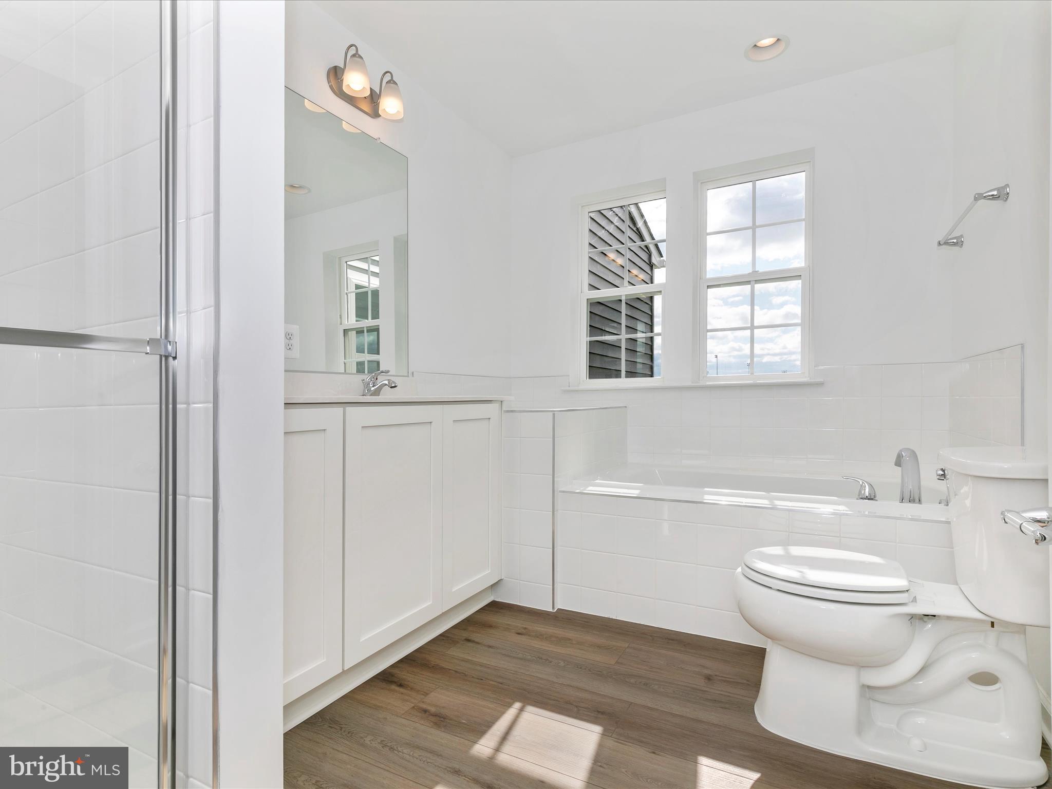 HUNTFIELD - Residential Lease