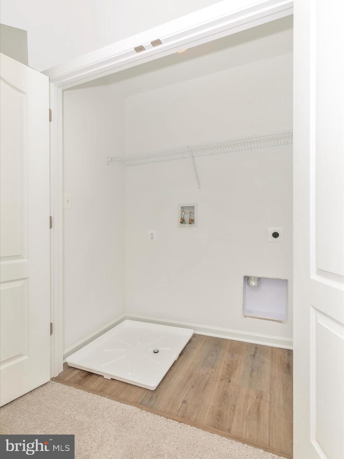 HUNTFIELD - Residential Lease