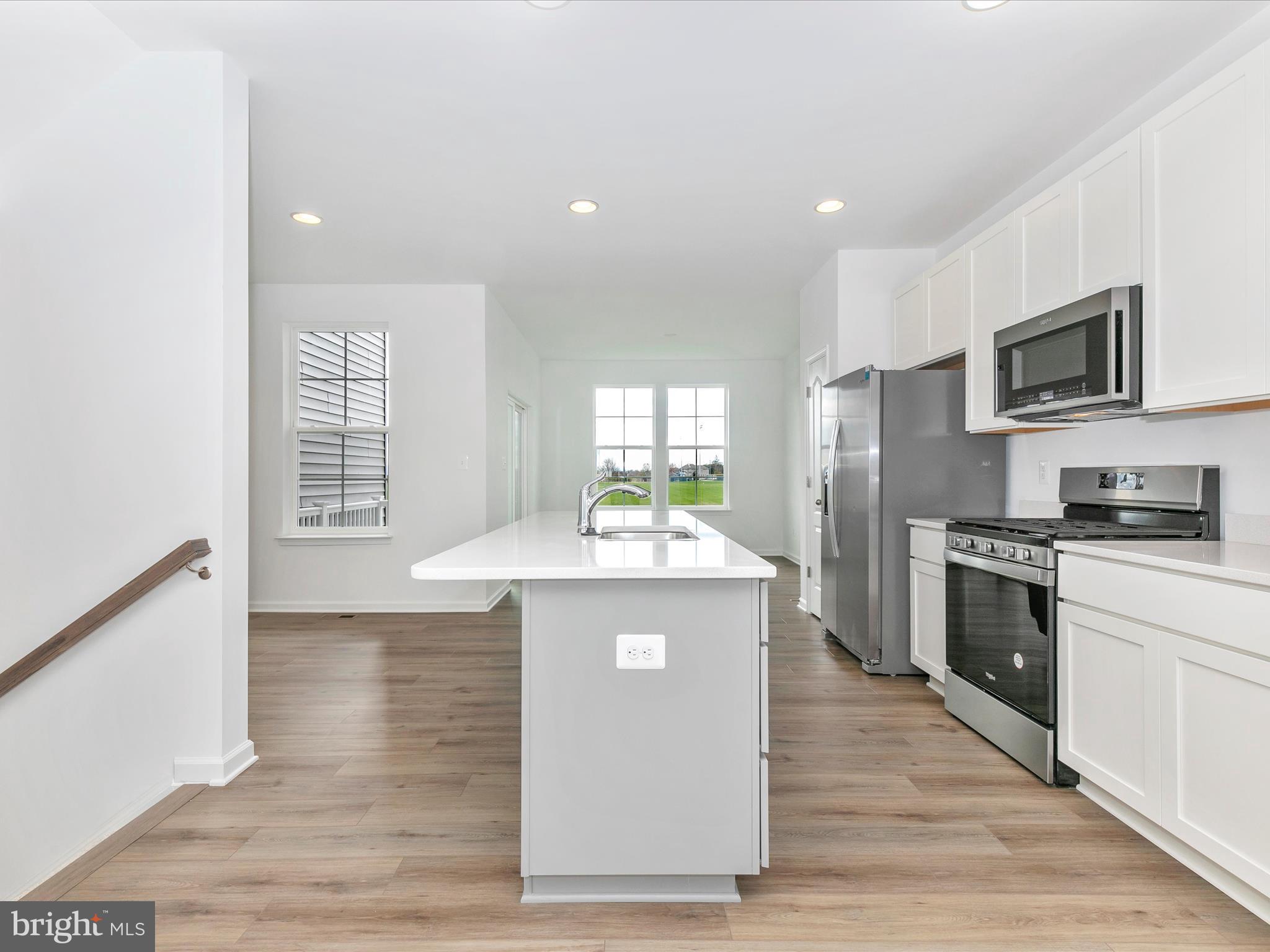 HUNTFIELD - Residential Lease