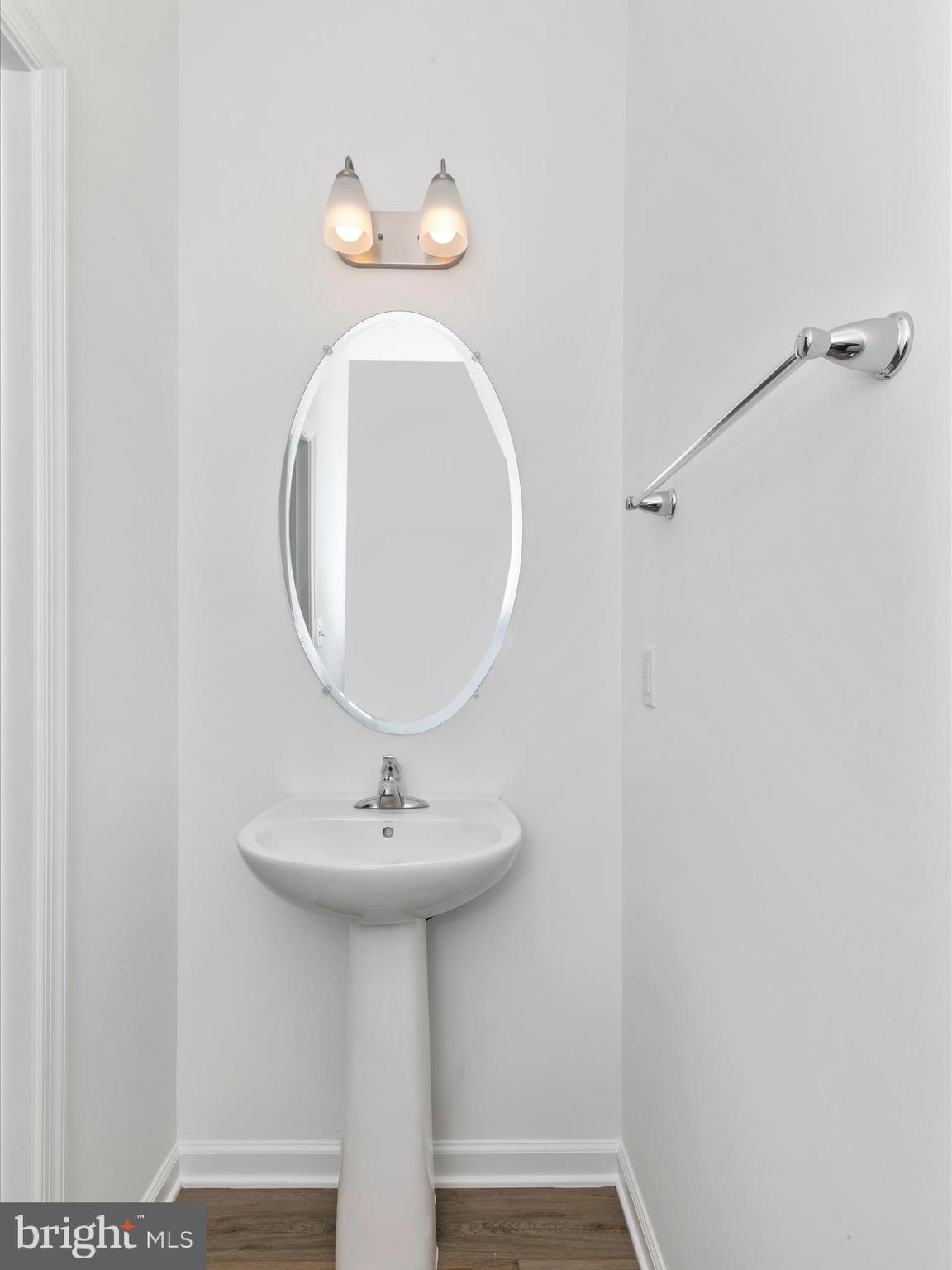 HUNTFIELD - Residential Lease