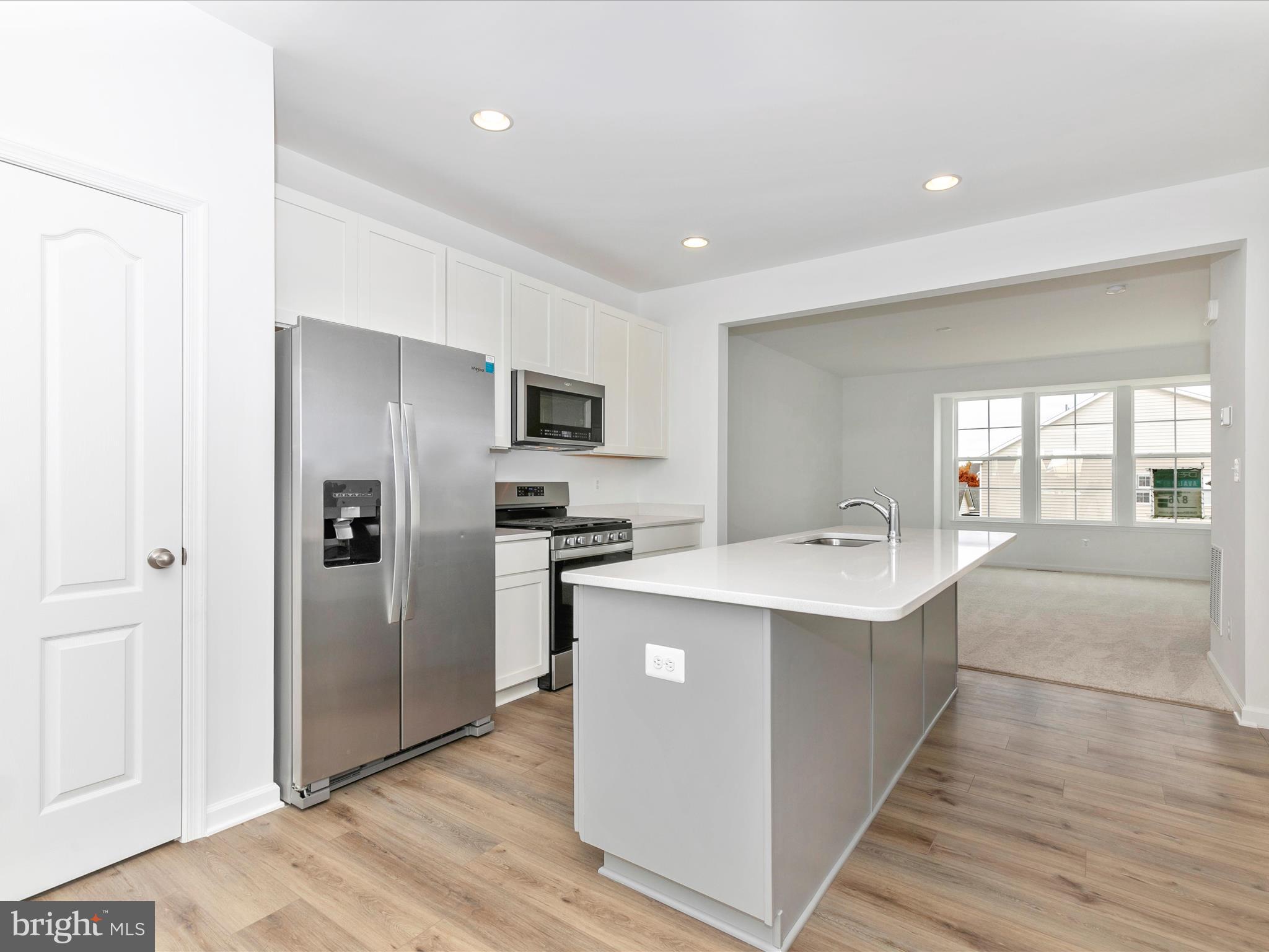 HUNTFIELD - Residential Lease