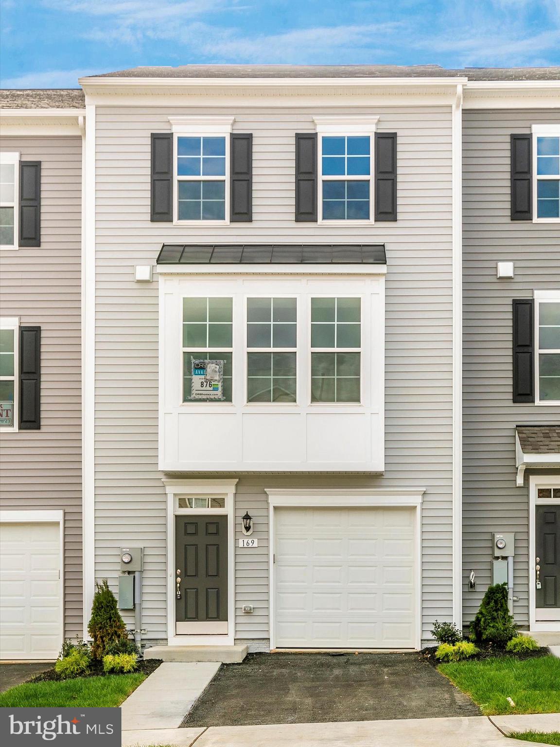 HUNTFIELD - Residential Lease