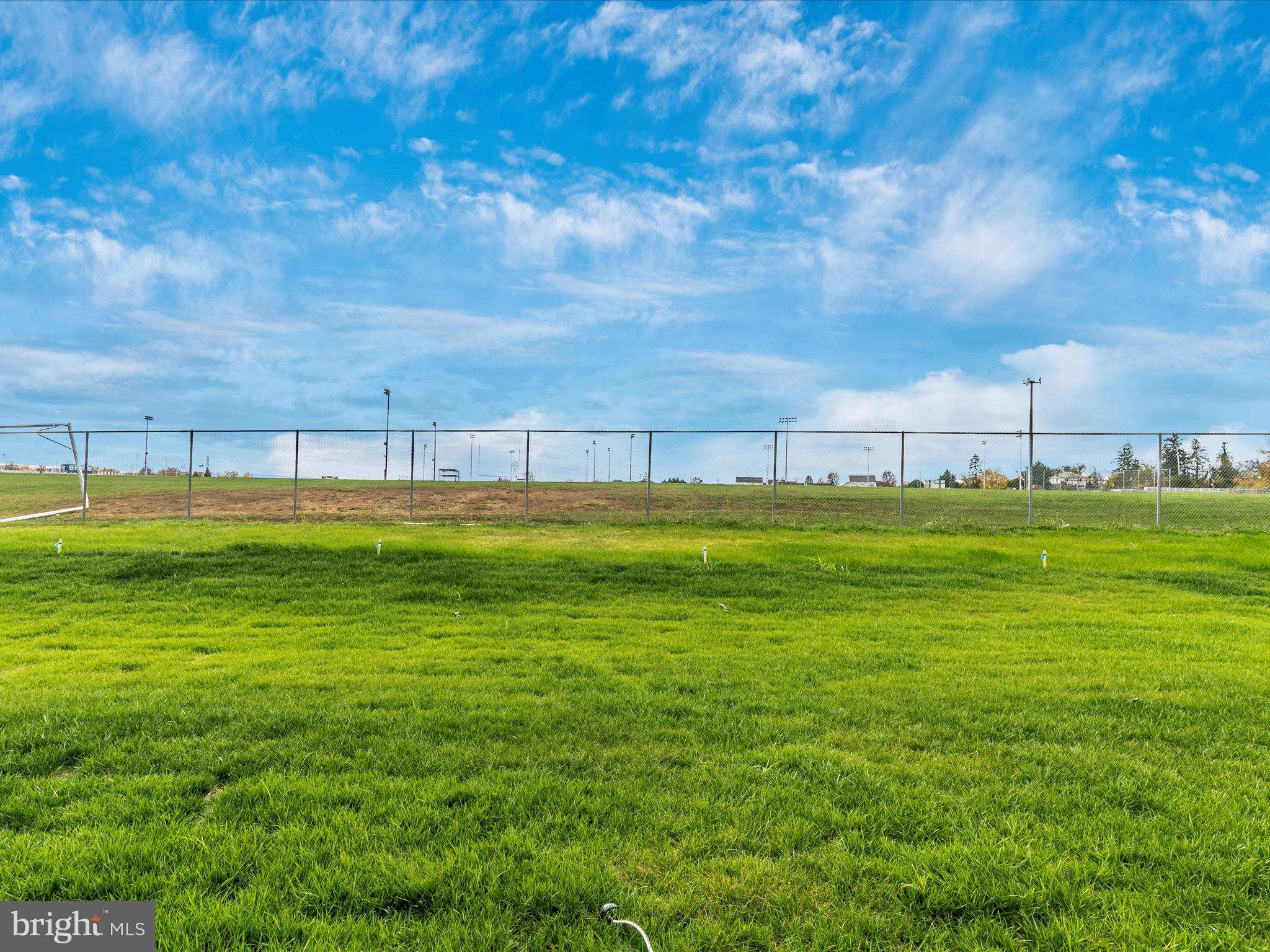 HUNTFIELD - Residential Lease