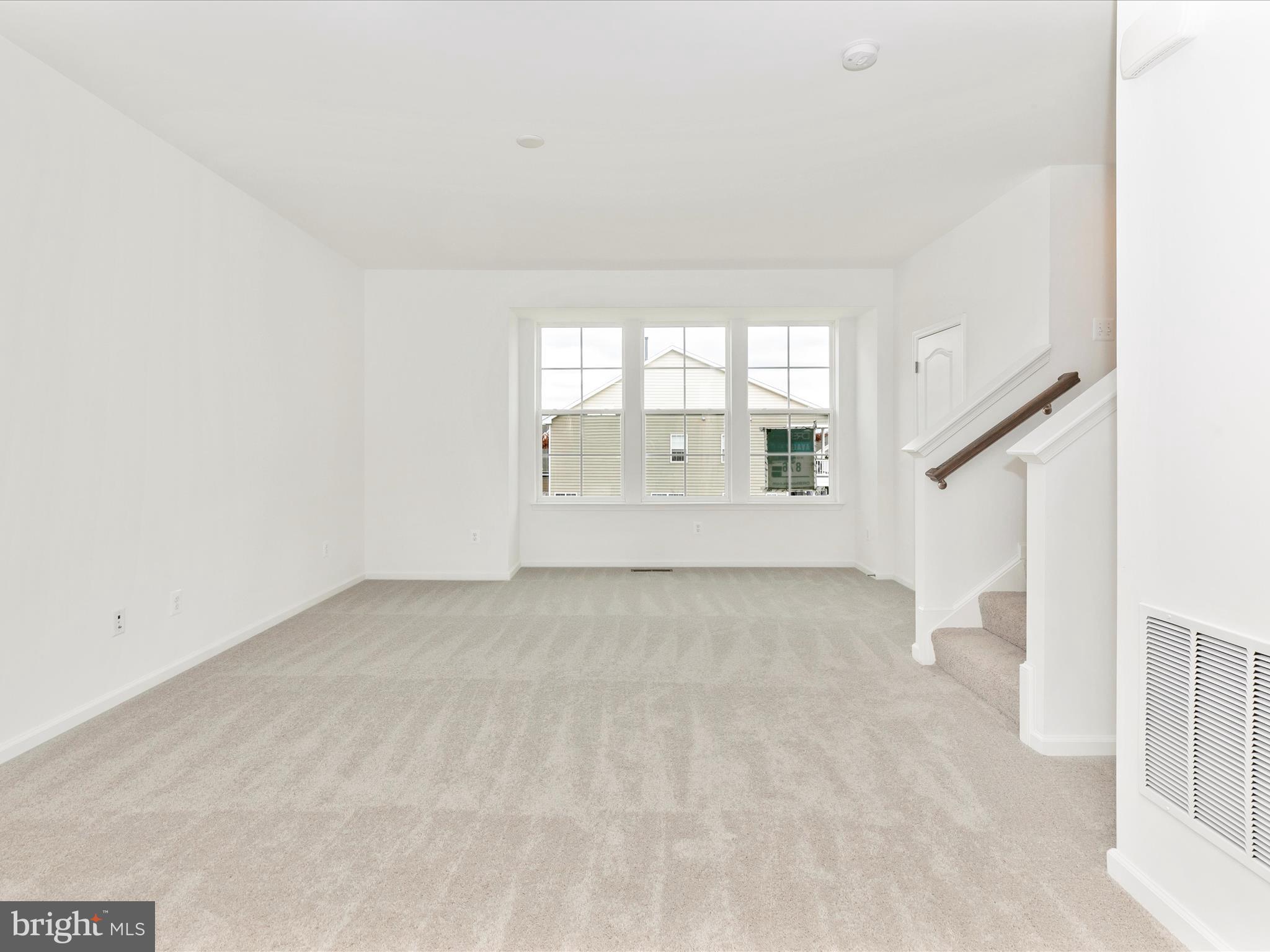 HUNTFIELD - Residential Lease