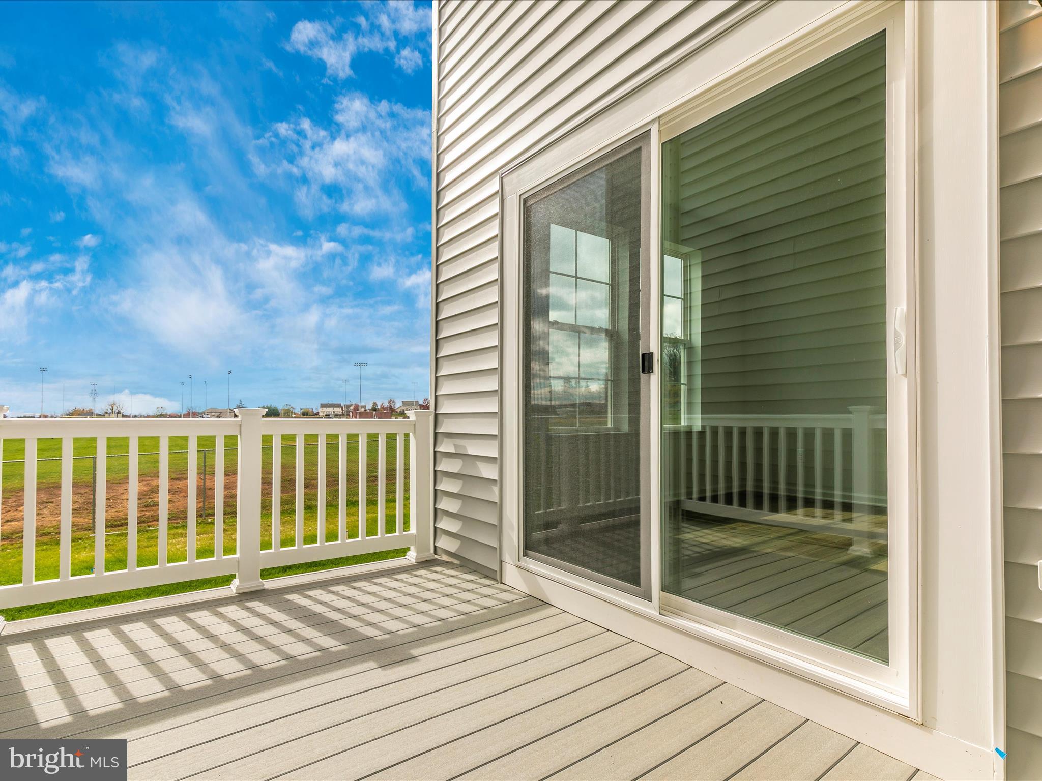 HUNTFIELD - Residential Lease