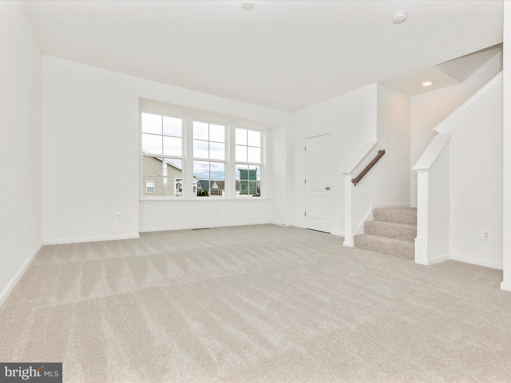 HUNTFIELD - Residential Lease