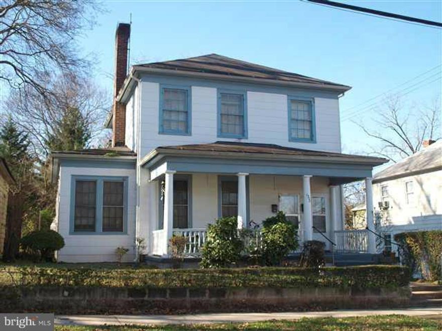 Priced To Sell Fast! Hurry, Great investment opportunity. This is a great property for an Investor or Handyman to Renovate and Resell, located in downtown Fredericksburg. Needs some TLC but a great value! Nice backyard. Property sold strictly AS-IS, Home is vacant, read to show, includes Sentrilock. Close to VRE, Shops, & More. Seller WILL NOT make any repairs. Seller offers no closing costs.