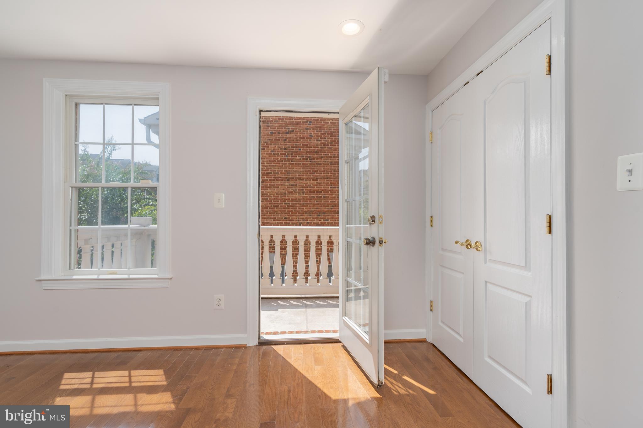 MCLEAN PLACE TOWNHOME - Residential Lease