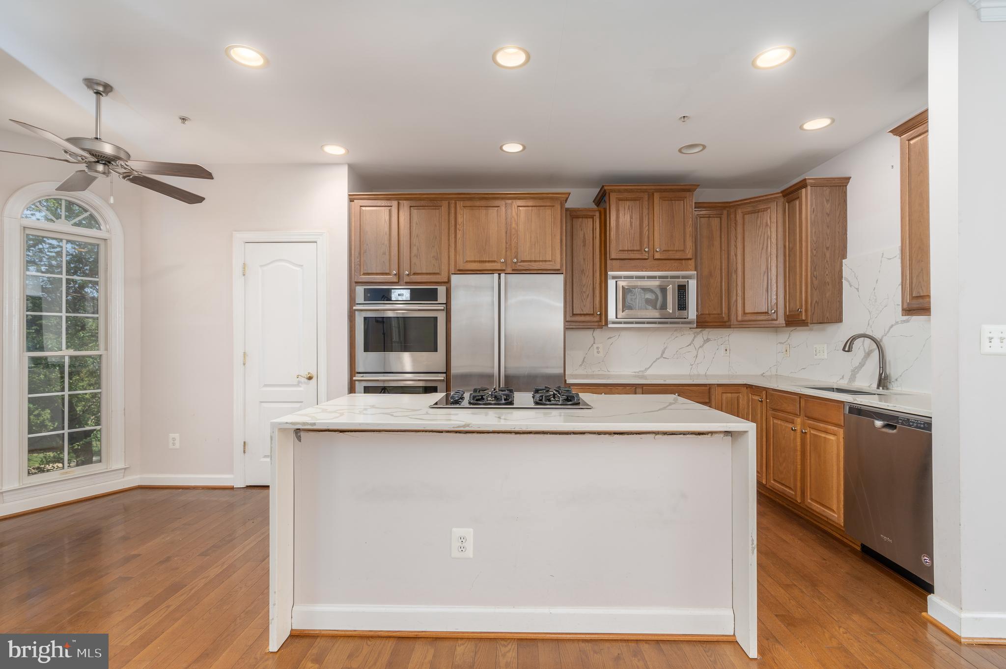 MCLEAN PLACE TOWNHOME - Residential Lease