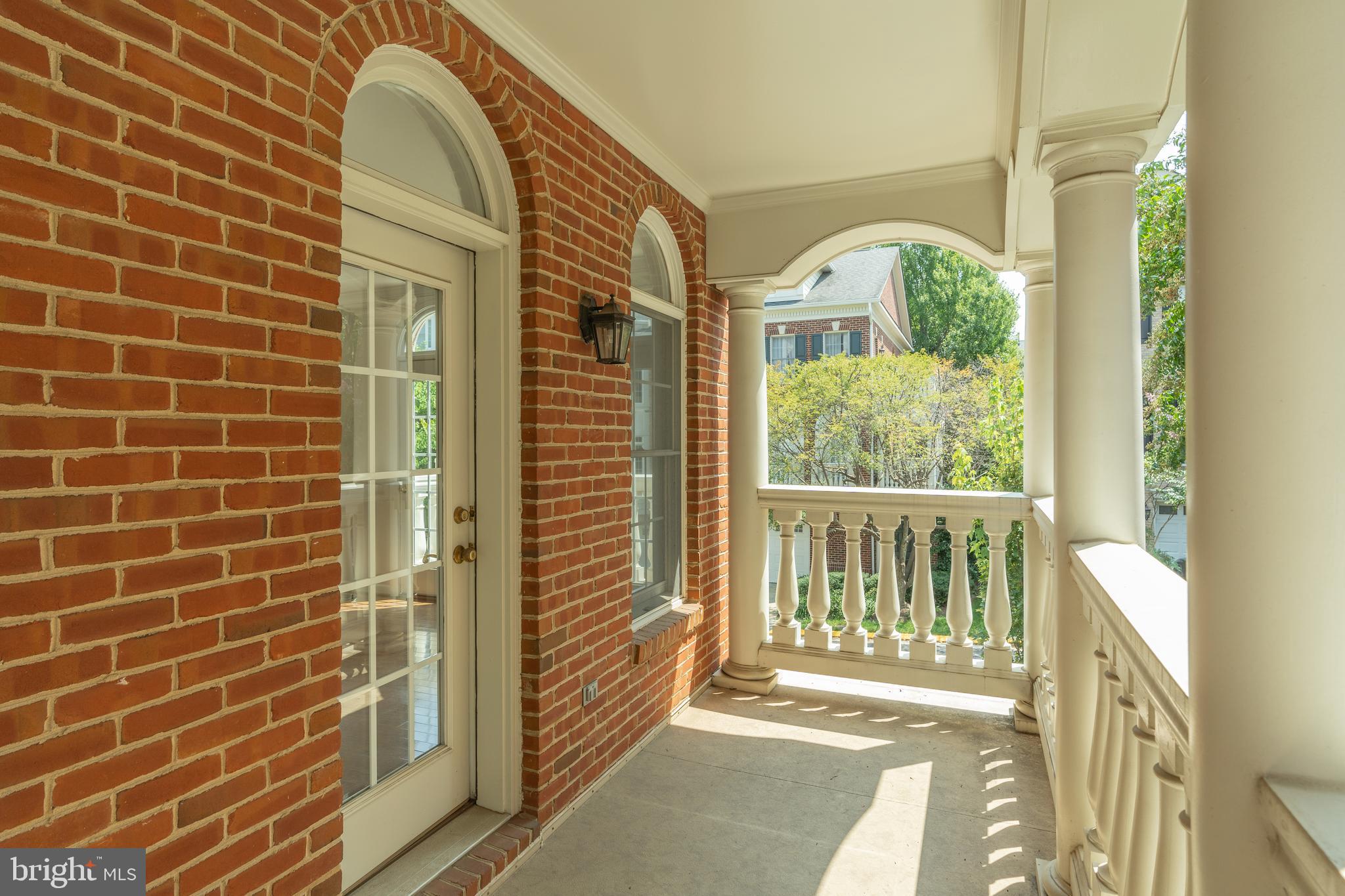 MCLEAN PLACE TOWNHOME - Residential Lease