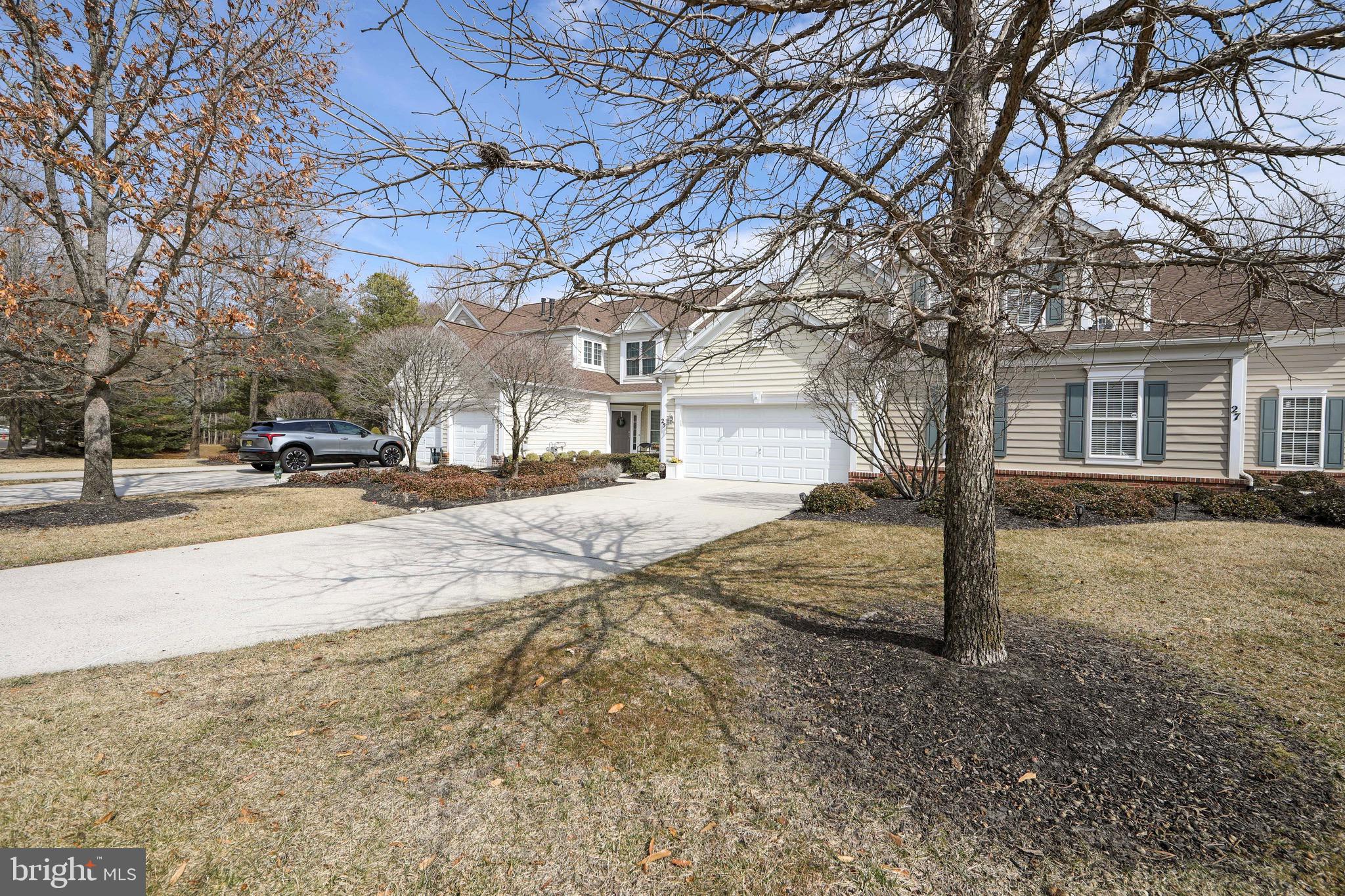 CRANBERRY LAKES - Residential