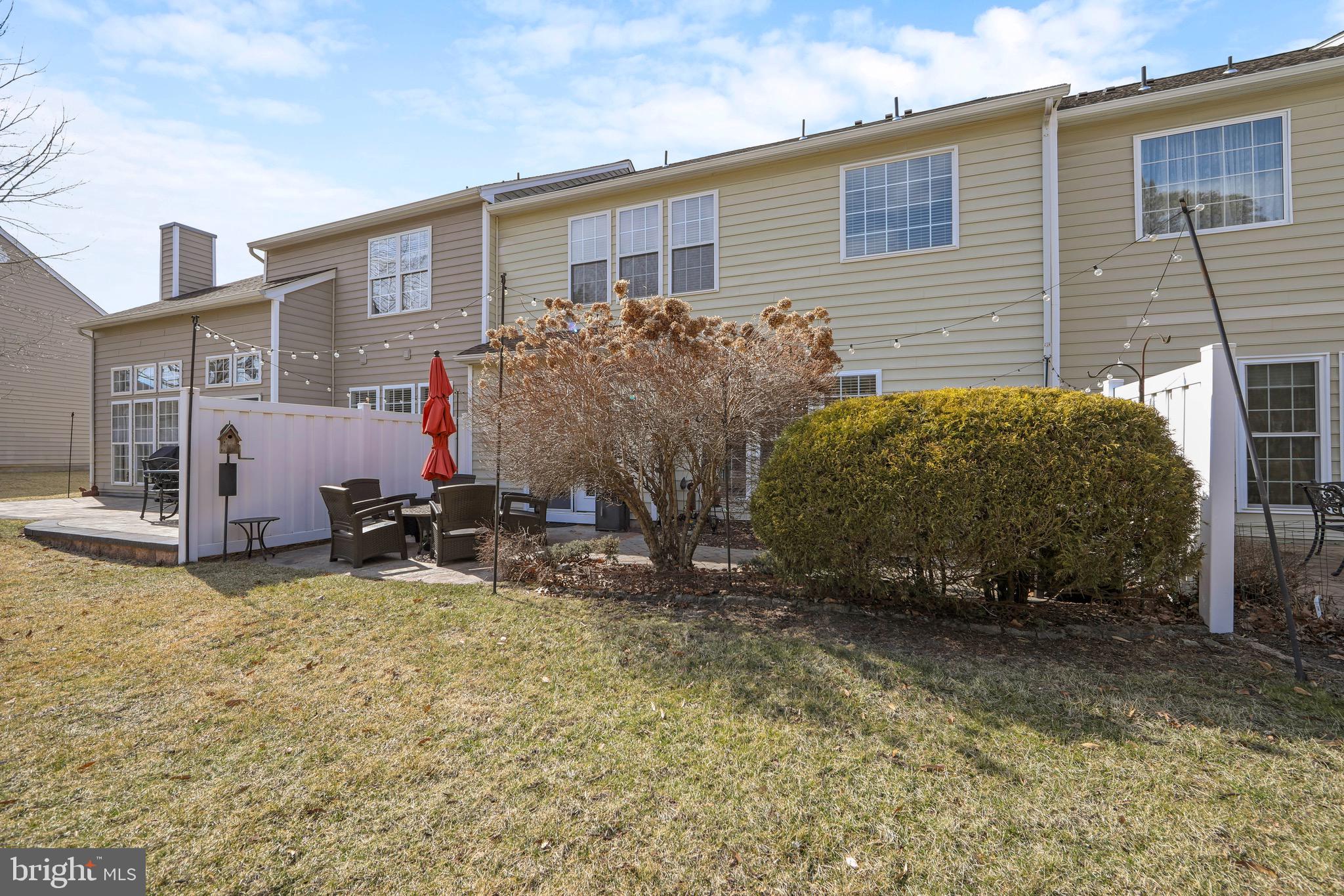 CRANBERRY LAKES - Residential