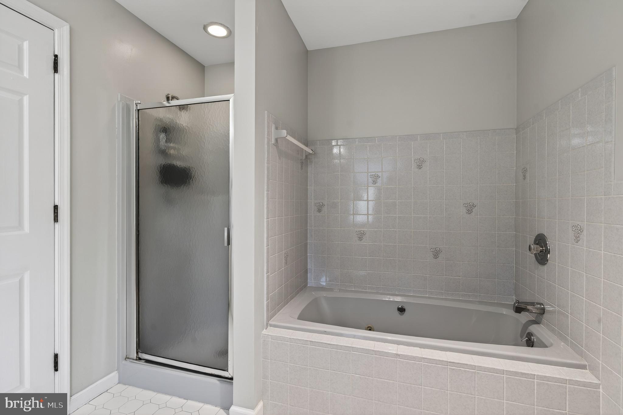 RADLEY RUN - Residential