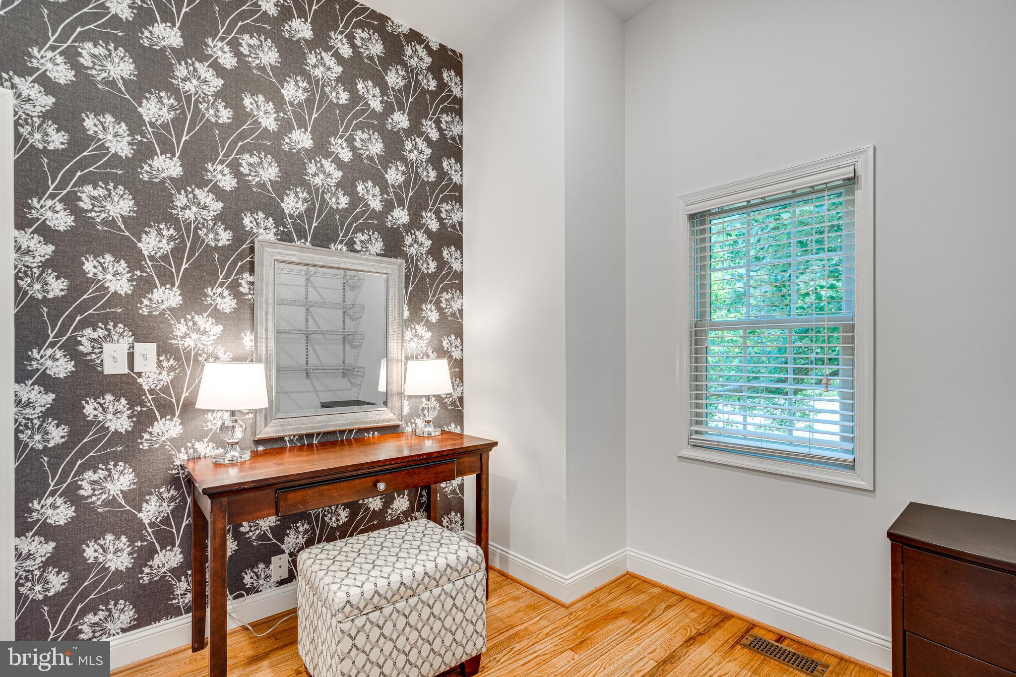 KINGS PARK WEST - Residential