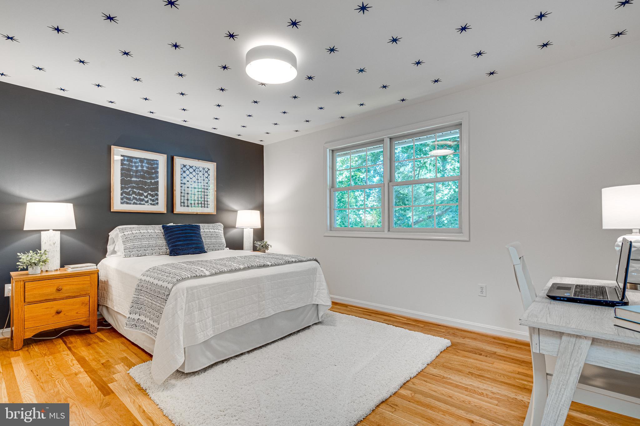 KINGS PARK WEST - Residential