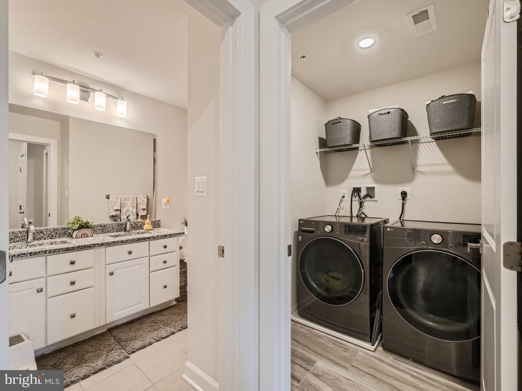 GREENLEIGH AT CROSSROADS - Residential