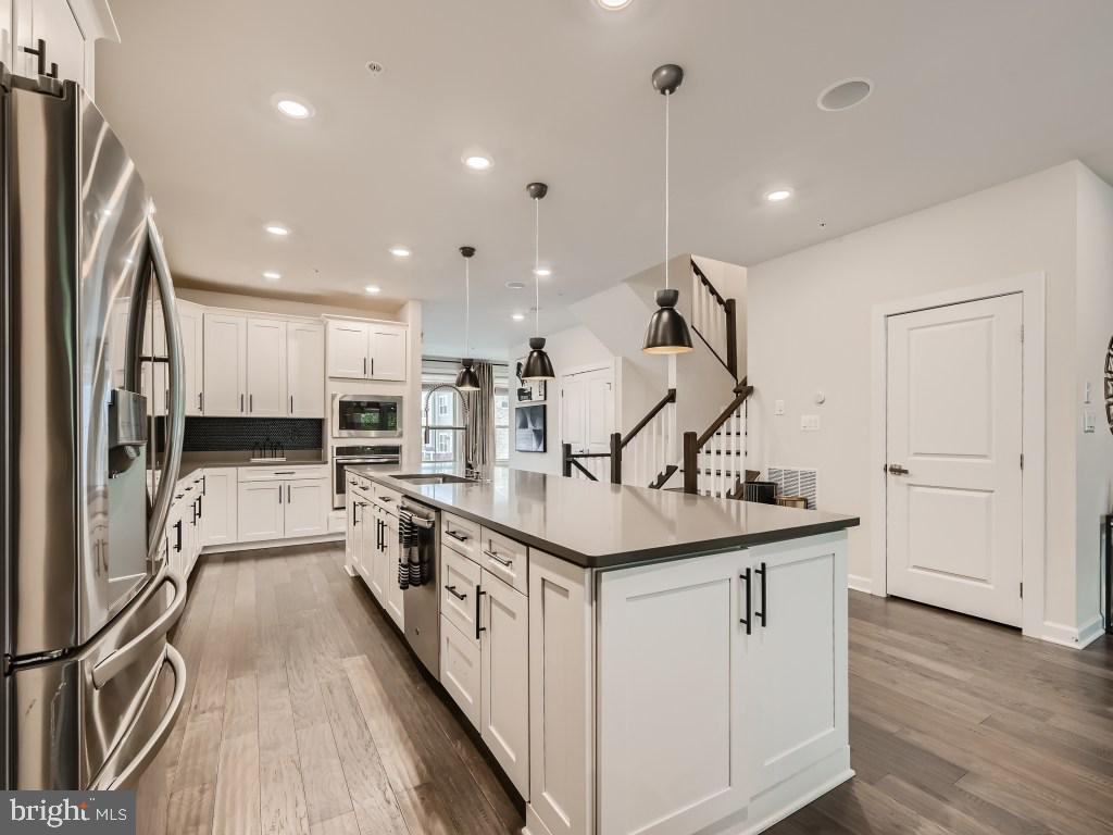 GREENLEIGH AT CROSSROADS - Residential