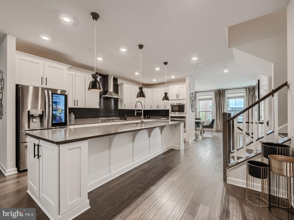 GREENLEIGH AT CROSSROADS - Residential