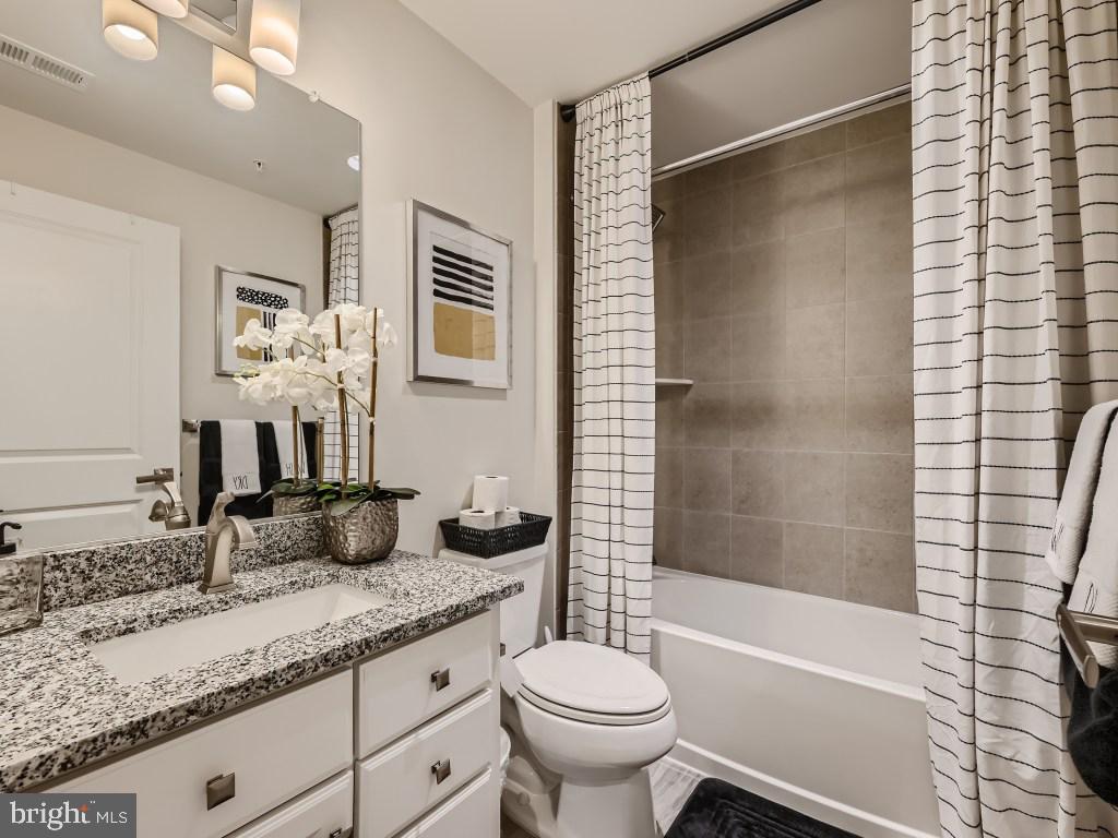 GREENLEIGH AT CROSSROADS - Residential