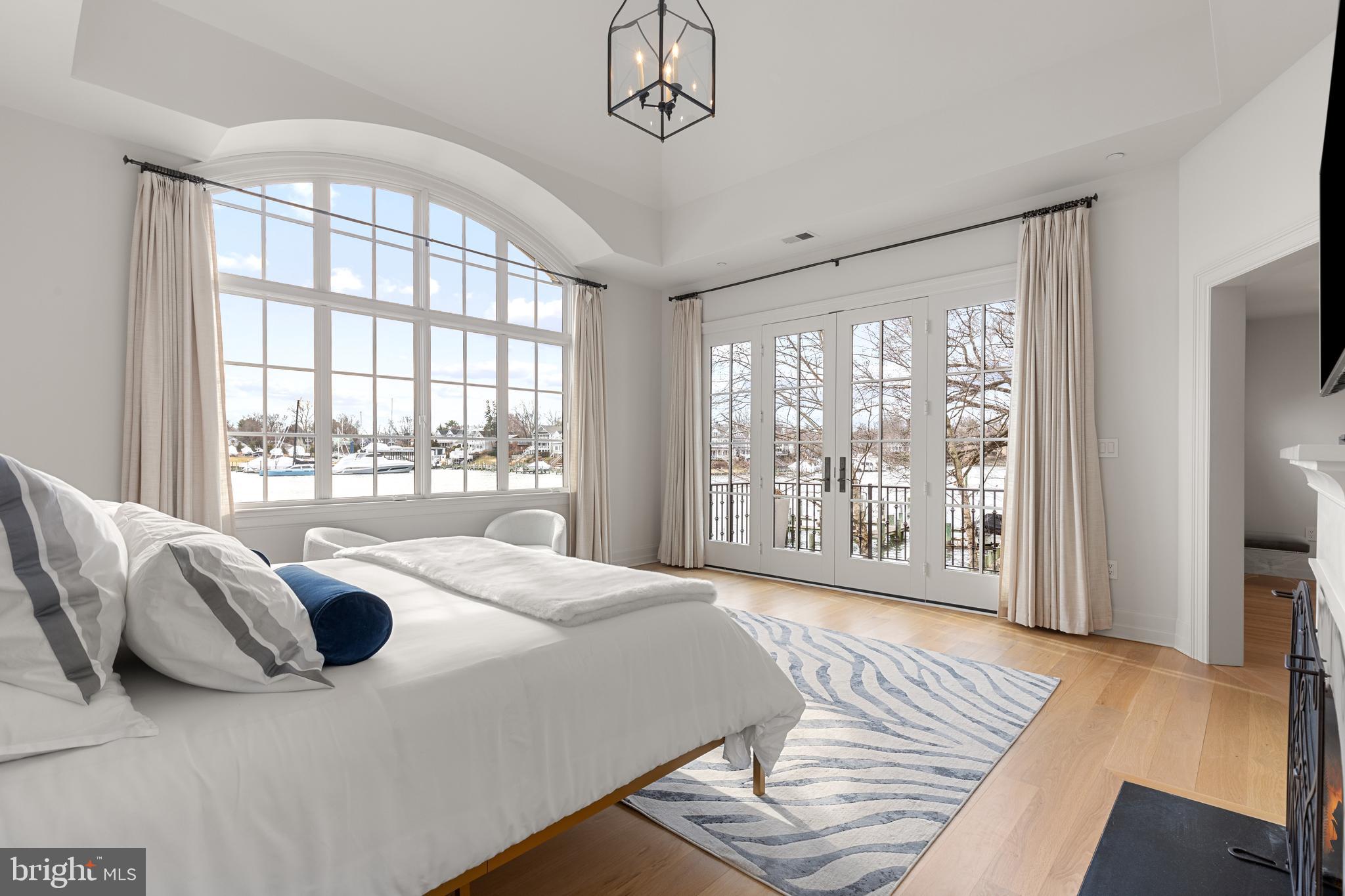 HISTORIC DISTRICT - Residential