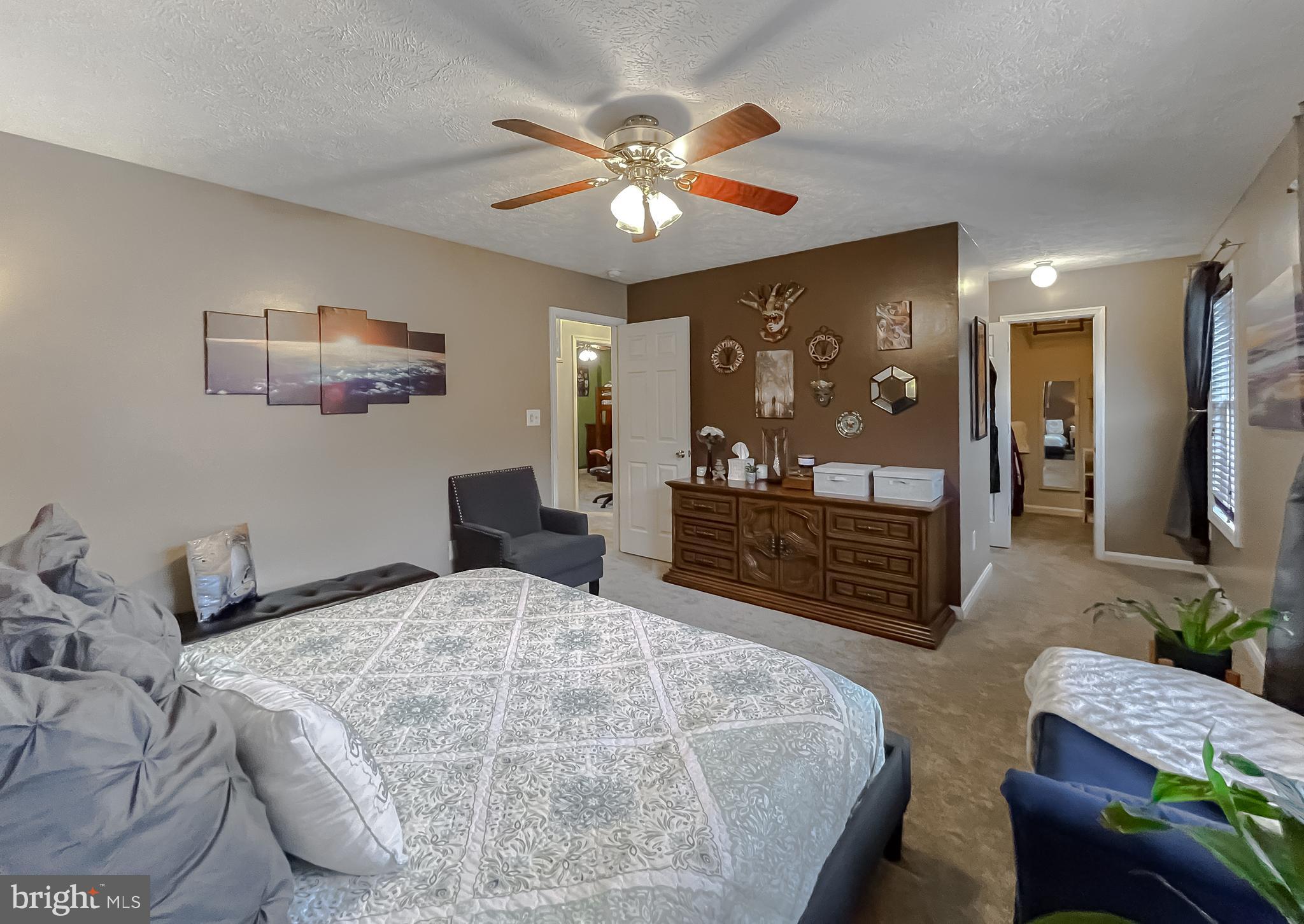 EMERALD HILLS ESTATES - Residential