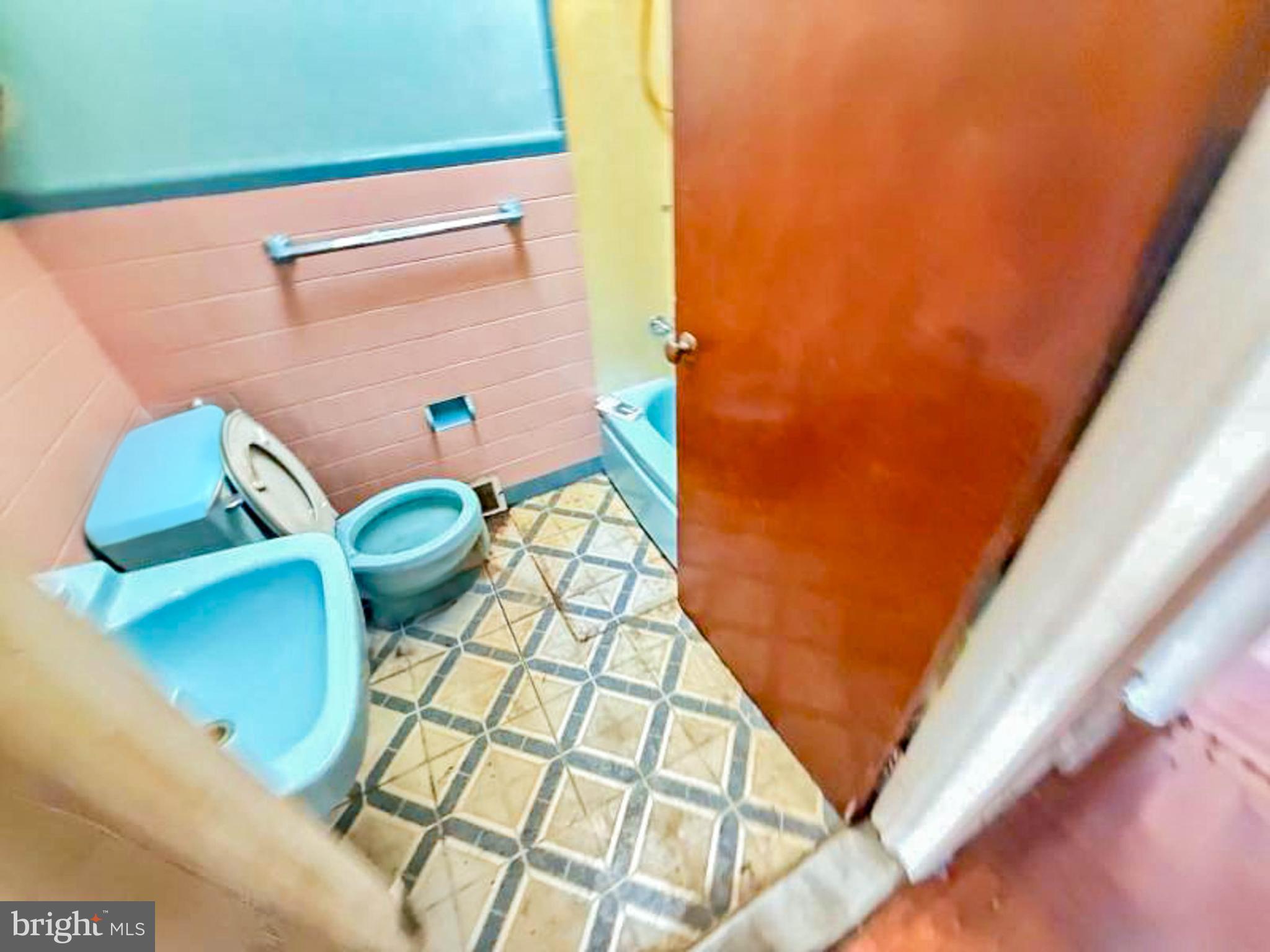 MAYFAIR (WEST) - Residential