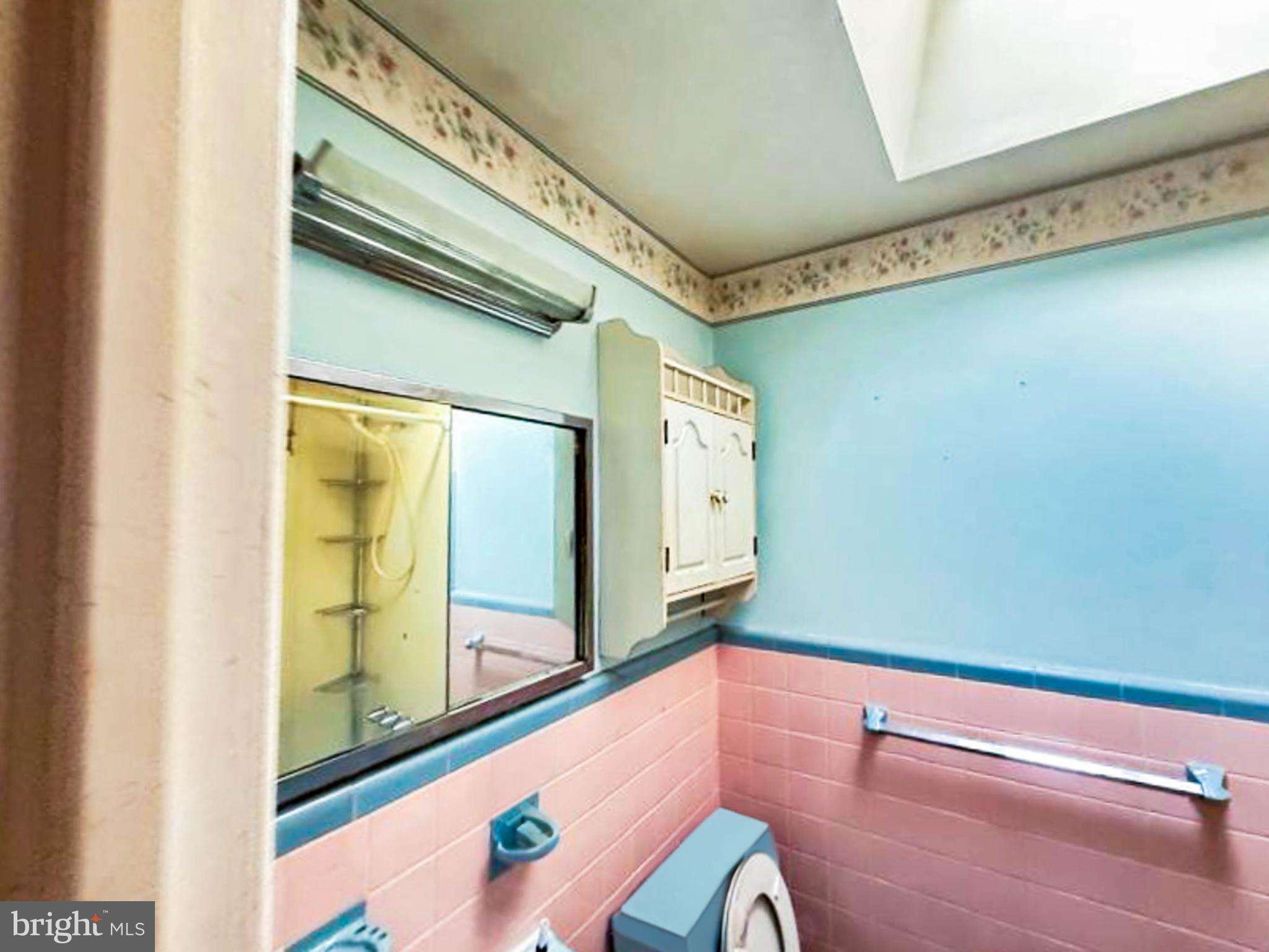 MAYFAIR (WEST) - Residential