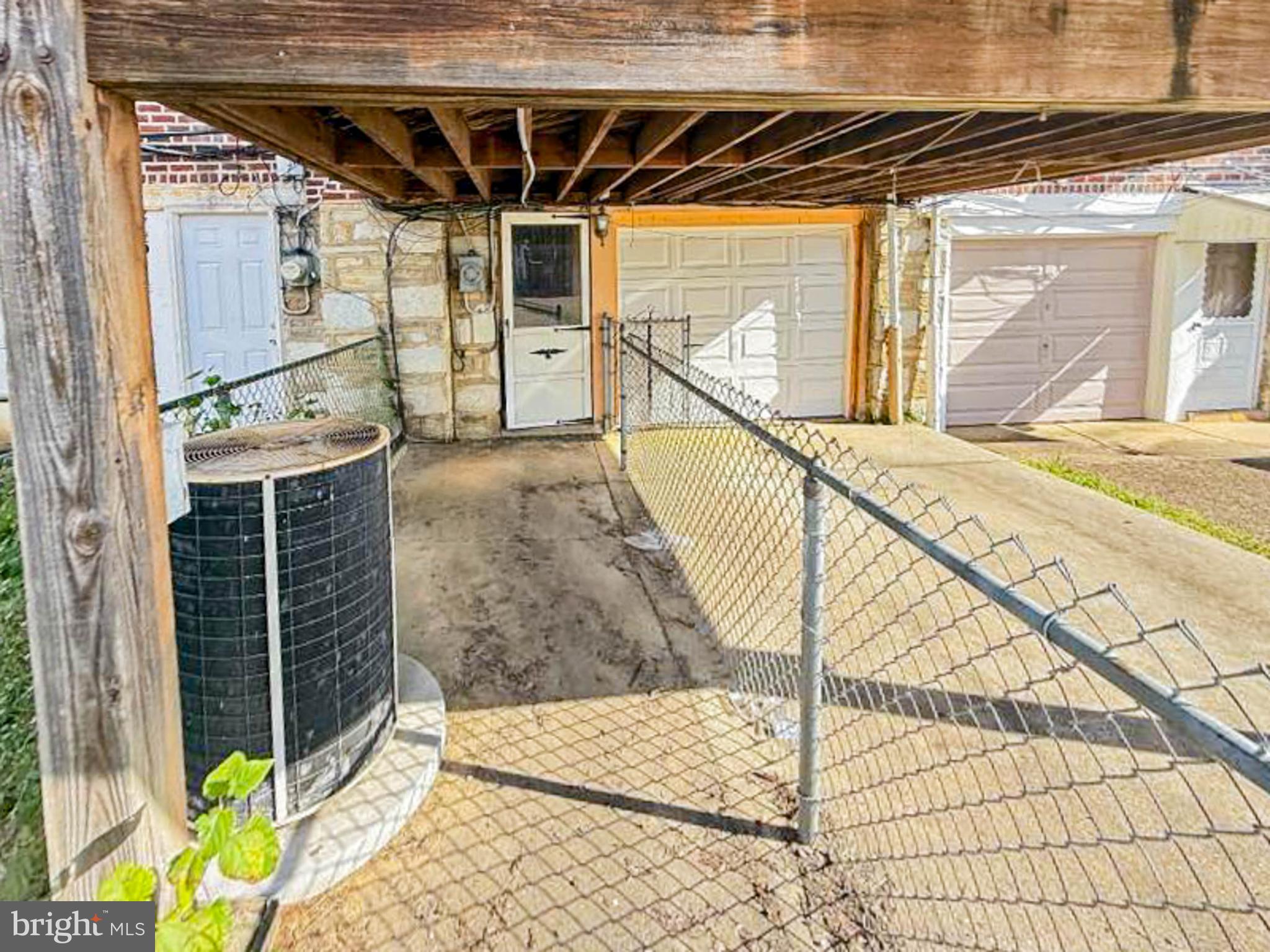 MAYFAIR (WEST) - Residential