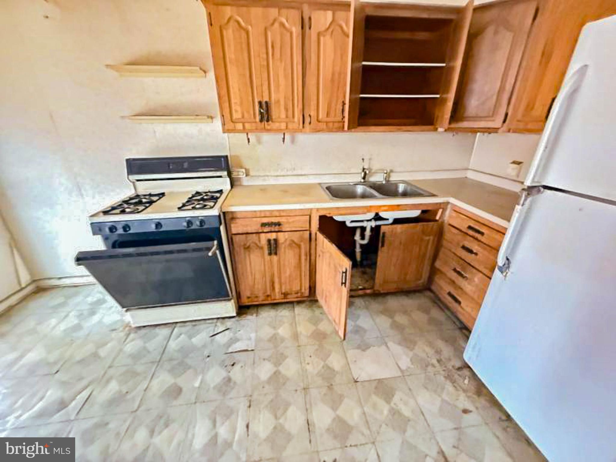 MAYFAIR (WEST) - Residential