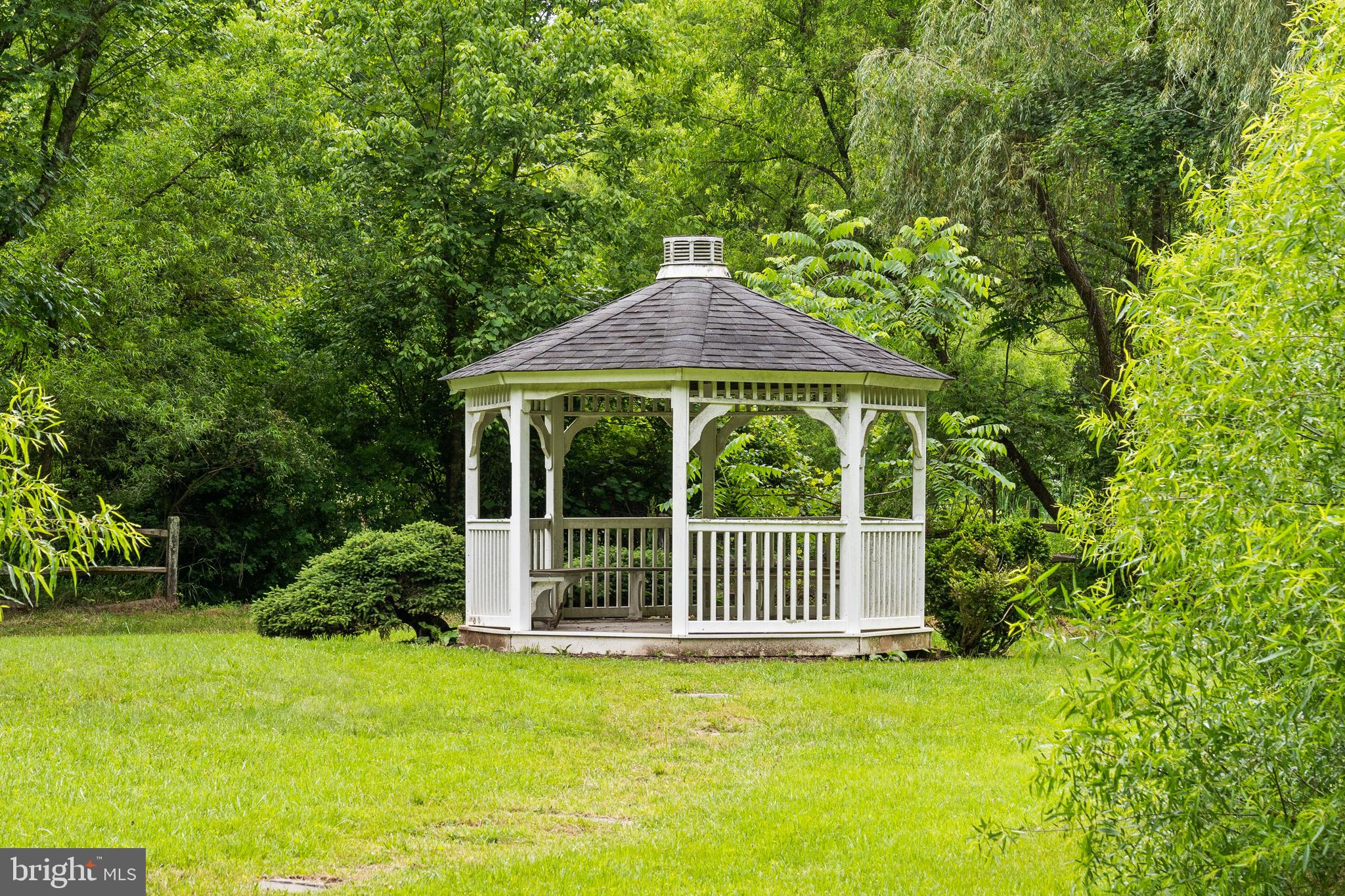 COMUS SUGARLOAF - Residential