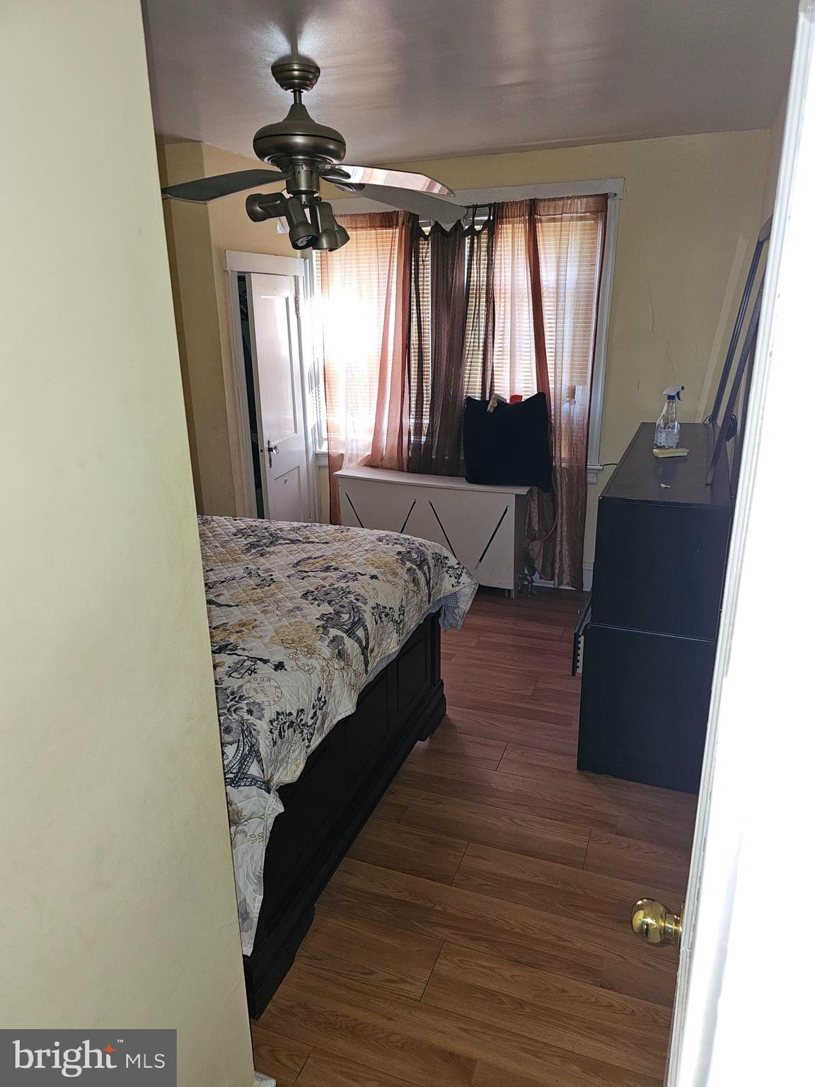 LAWNCREST - Residential