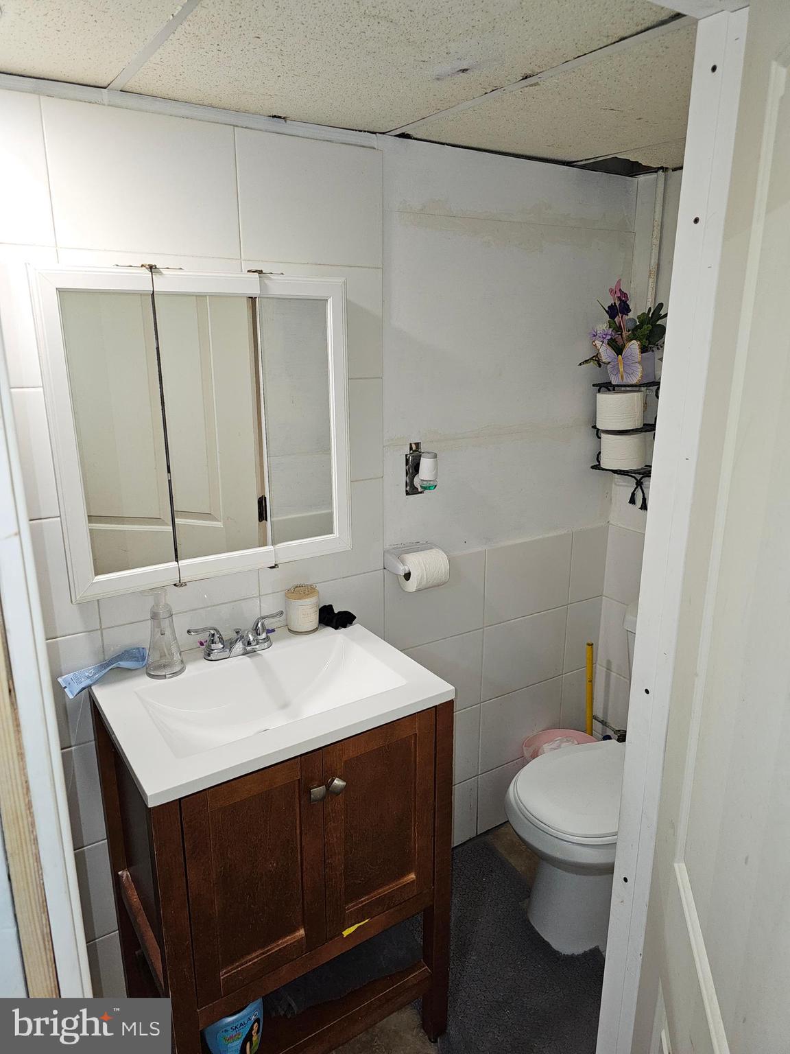 LAWNCREST - Residential