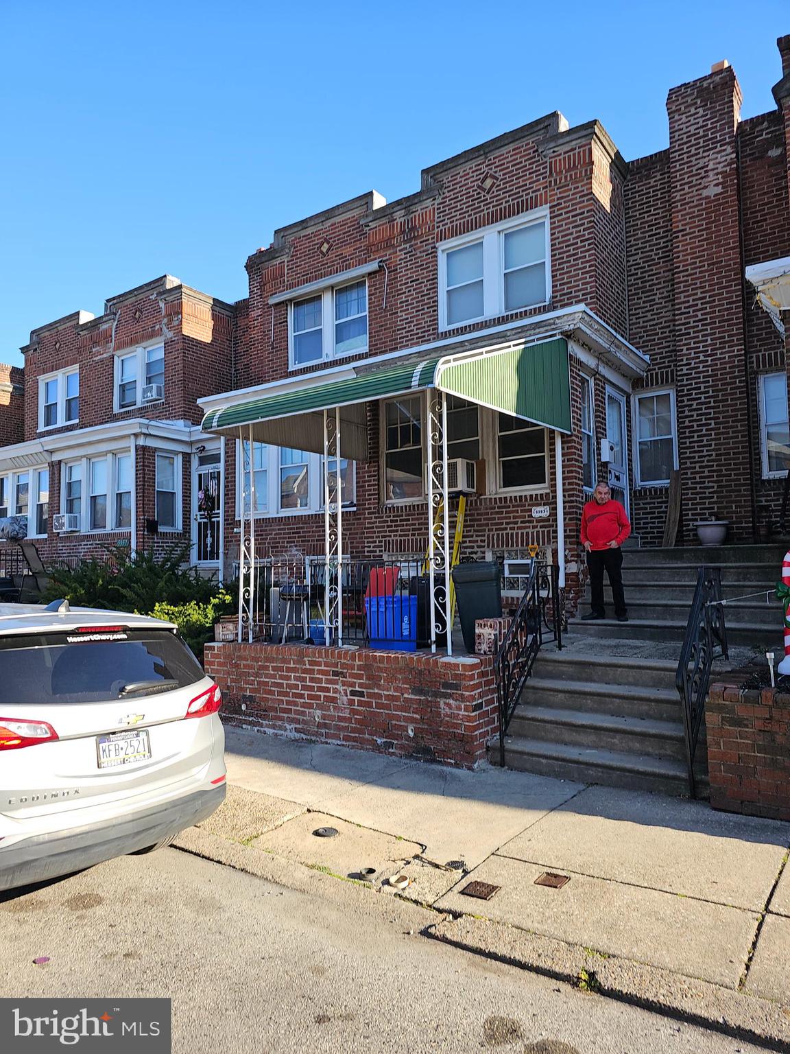 LAWNCREST - Residential