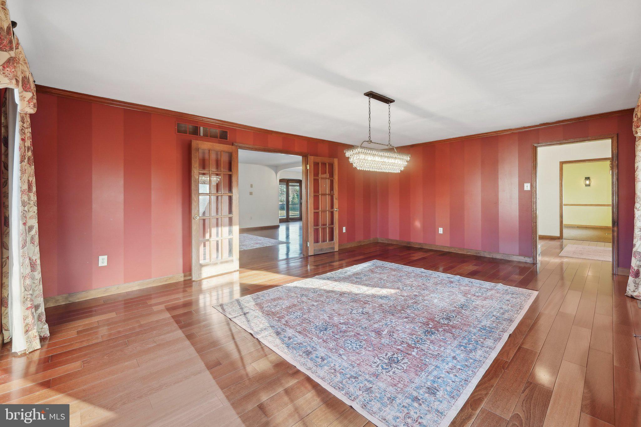 HOLLY HILL - Residential