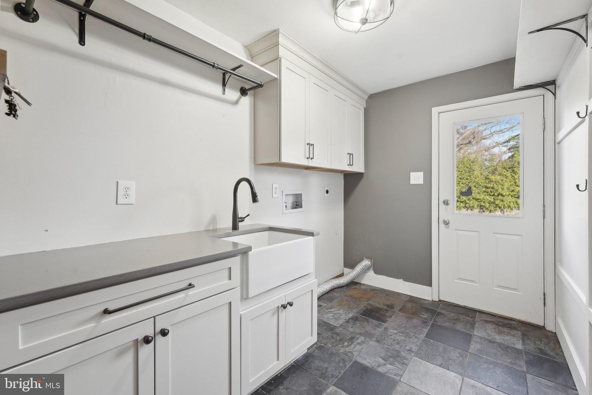 HOLLY HILL - Residential