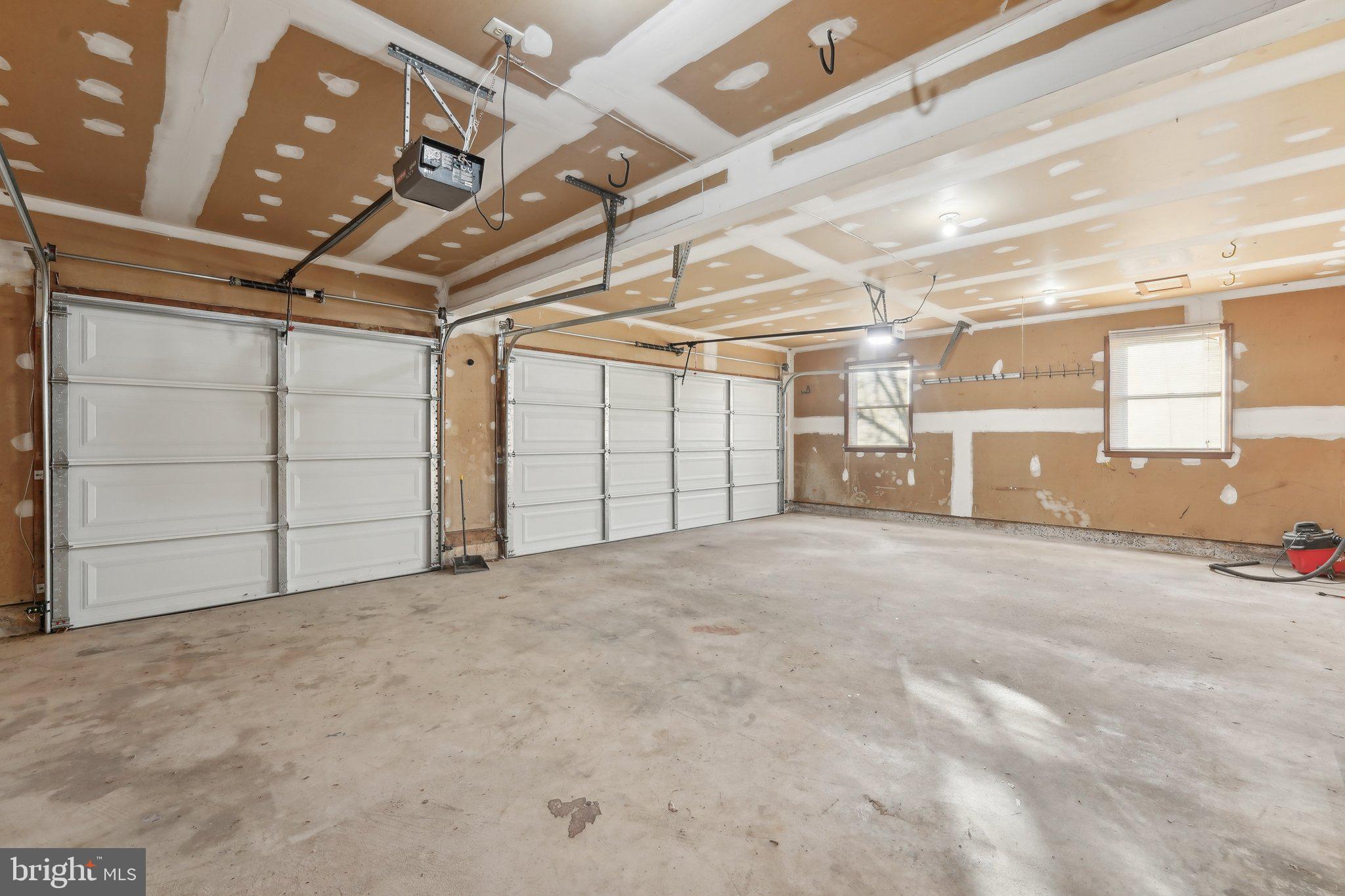 HOLLY HILL - Residential