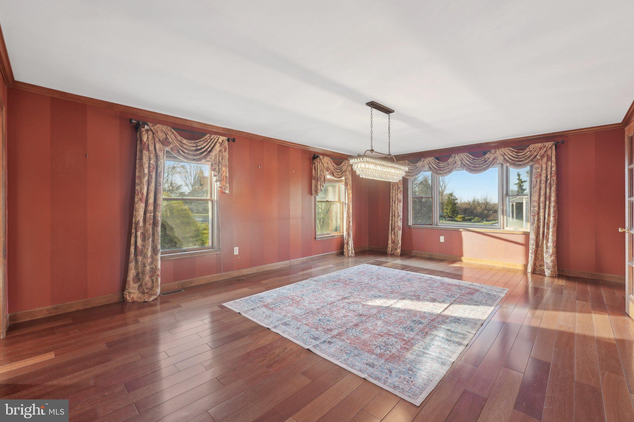 HOLLY HILL - Residential