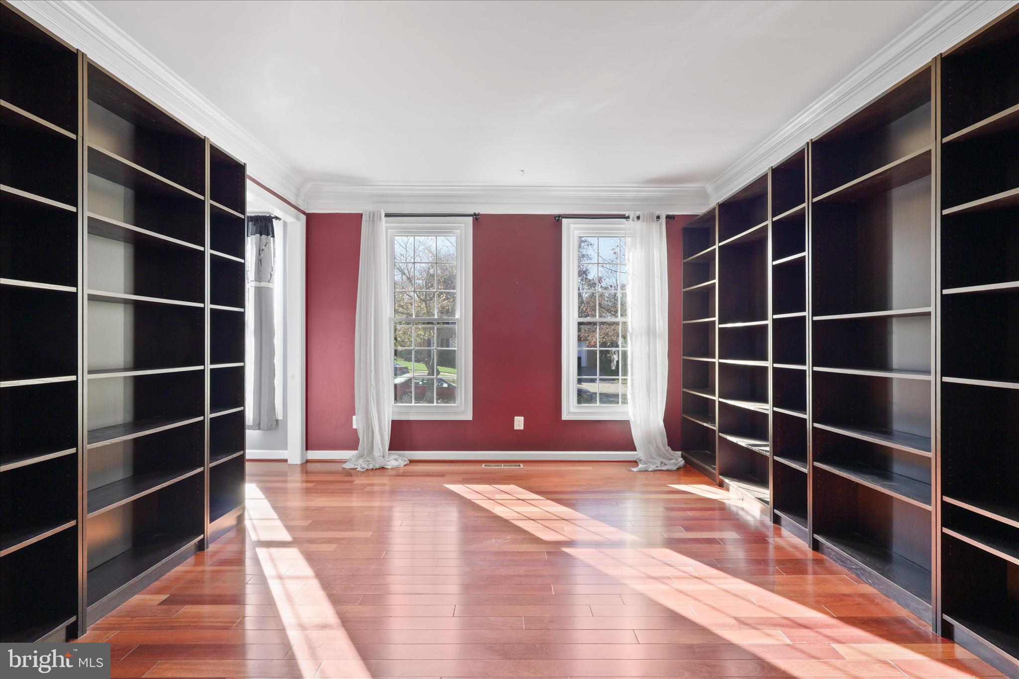 SOUTH RIDING - Residential Lease