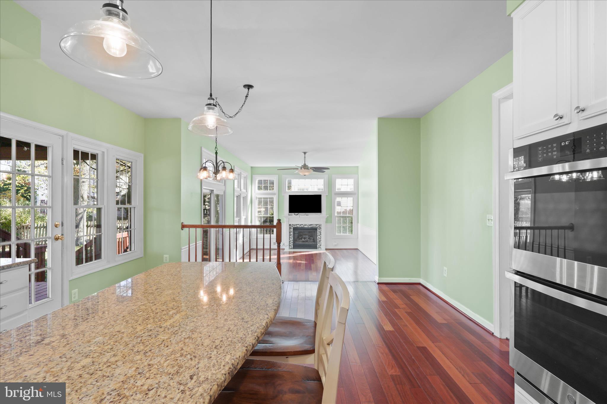 SOUTH RIDING - Residential Lease